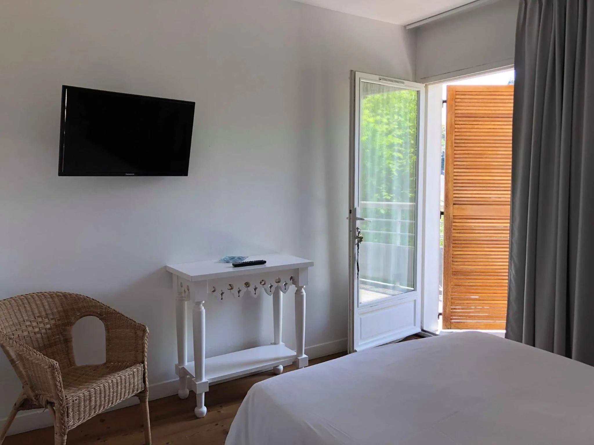 TV and multimedia, Bed in Le Pavillon Bleu