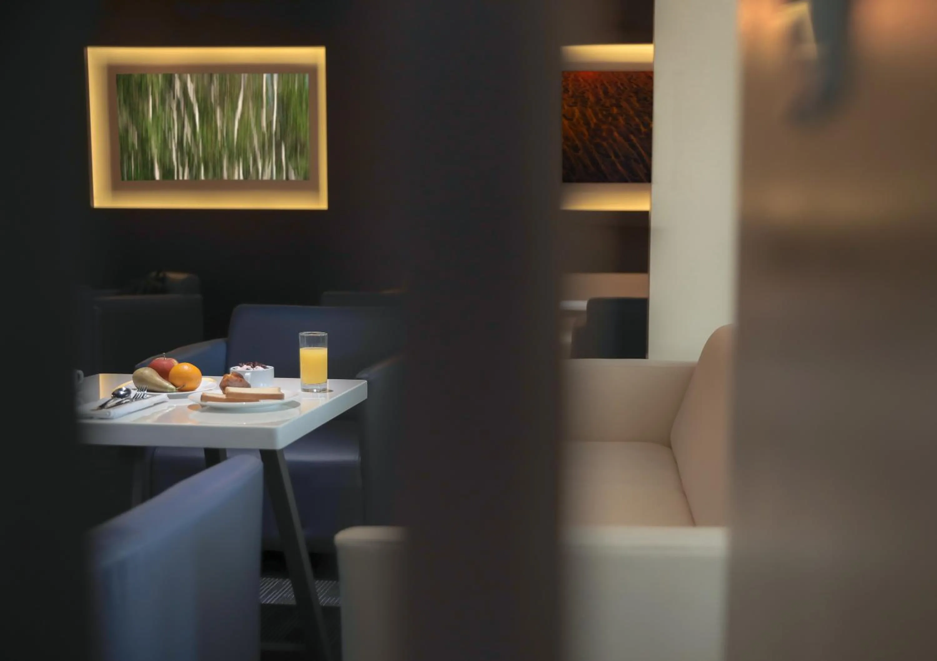 Continental breakfast in Edelweiss Art Hotel