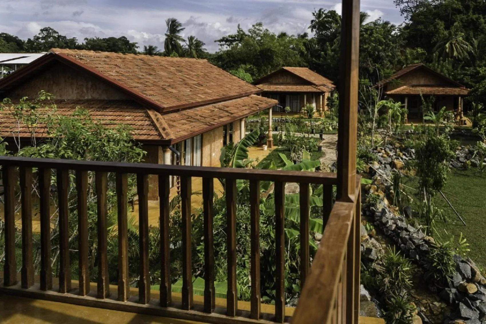 Garden in D Canal House