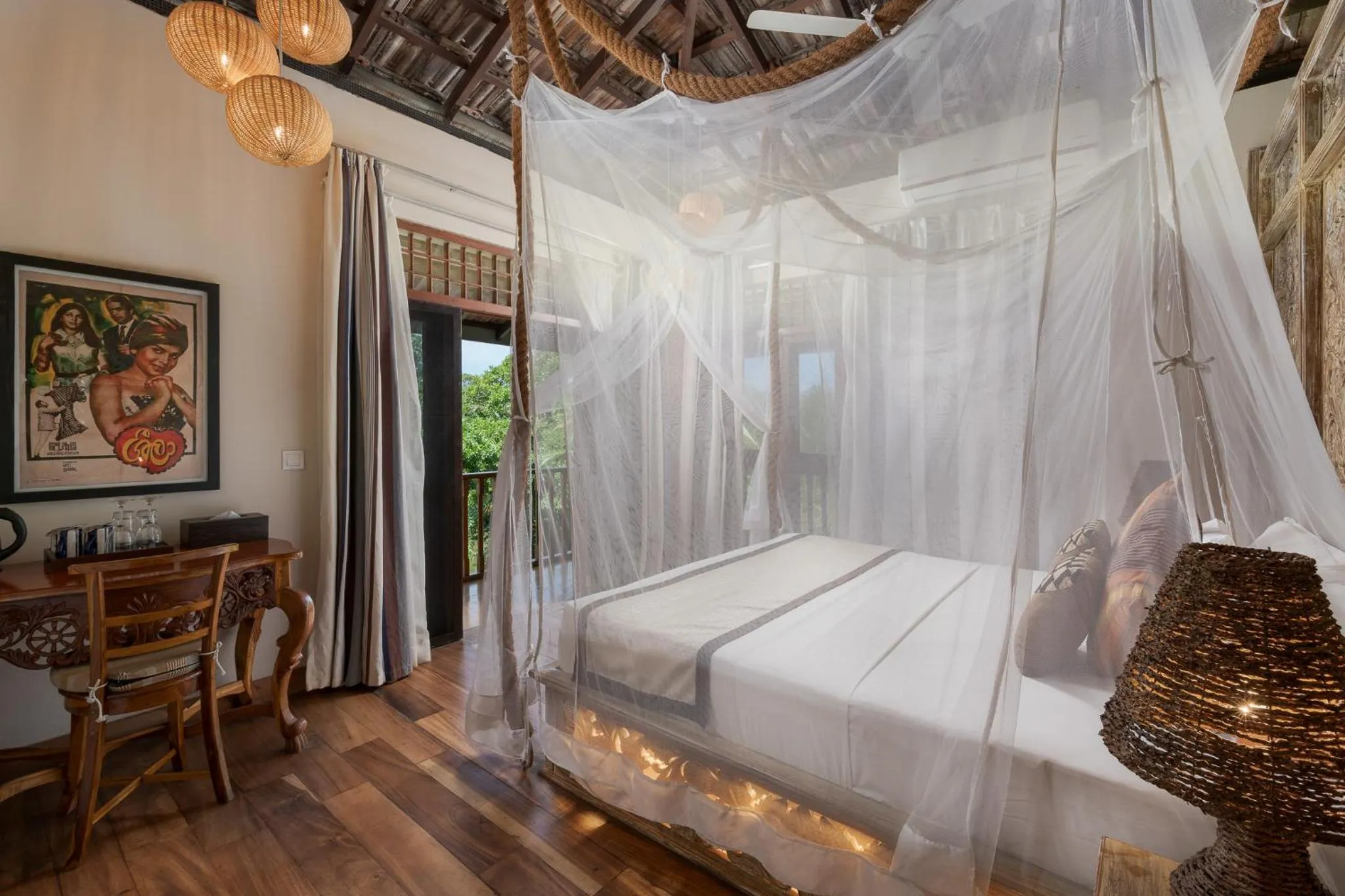 Bed in D Canal House