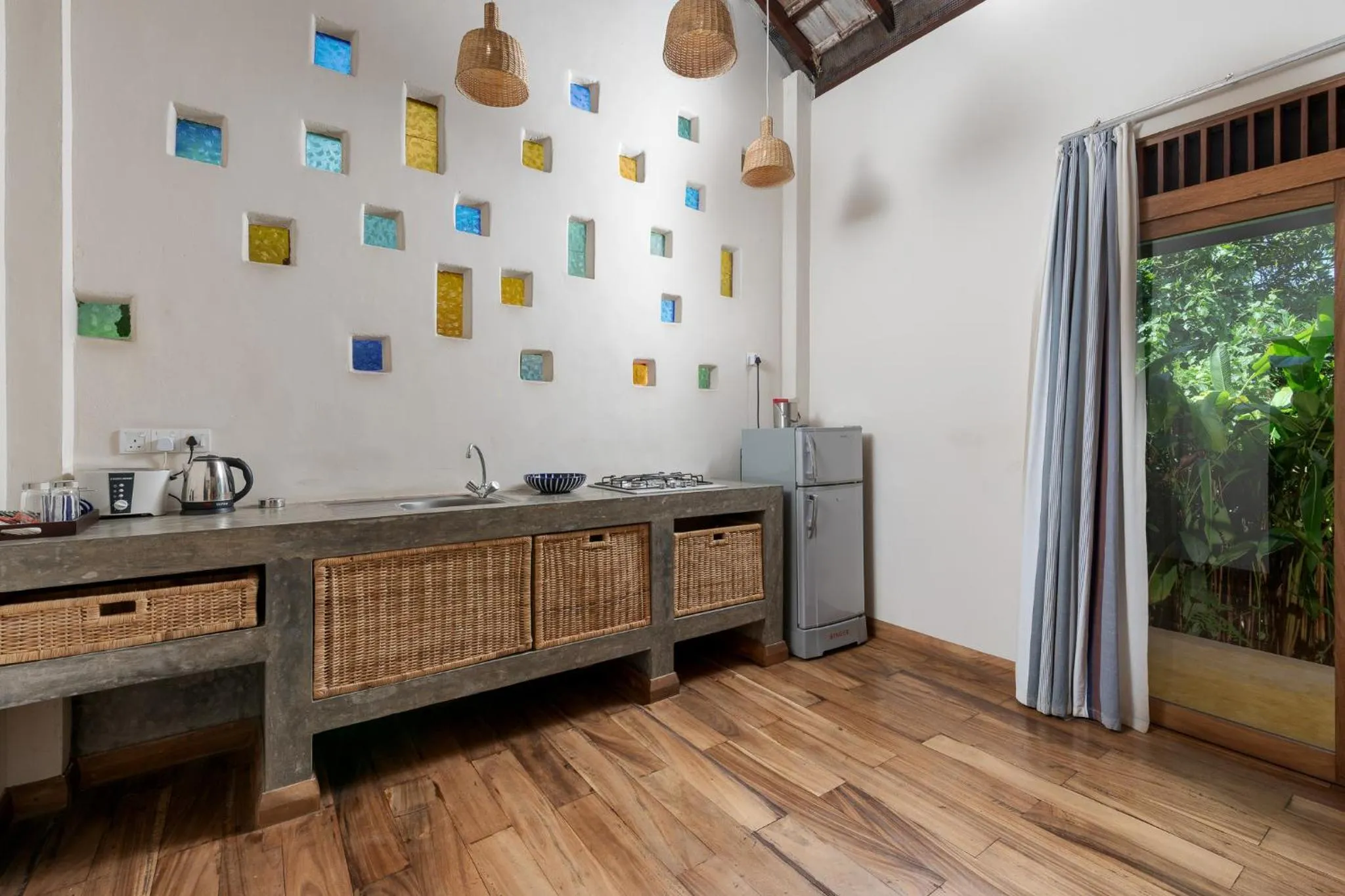 Kitchen or kitchenette in D Canal House