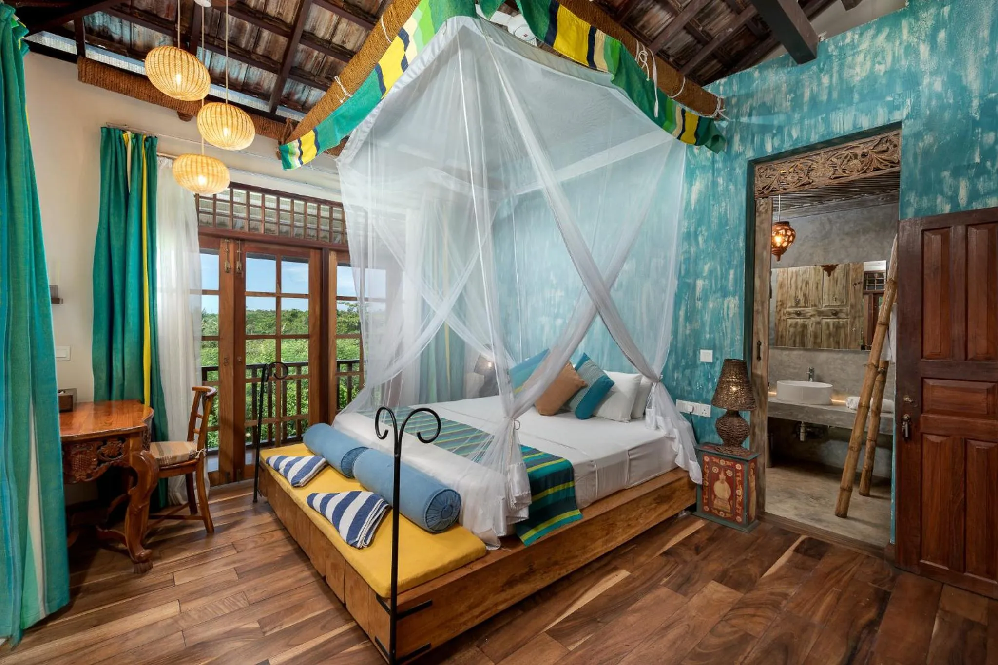 Bed in D Canal House