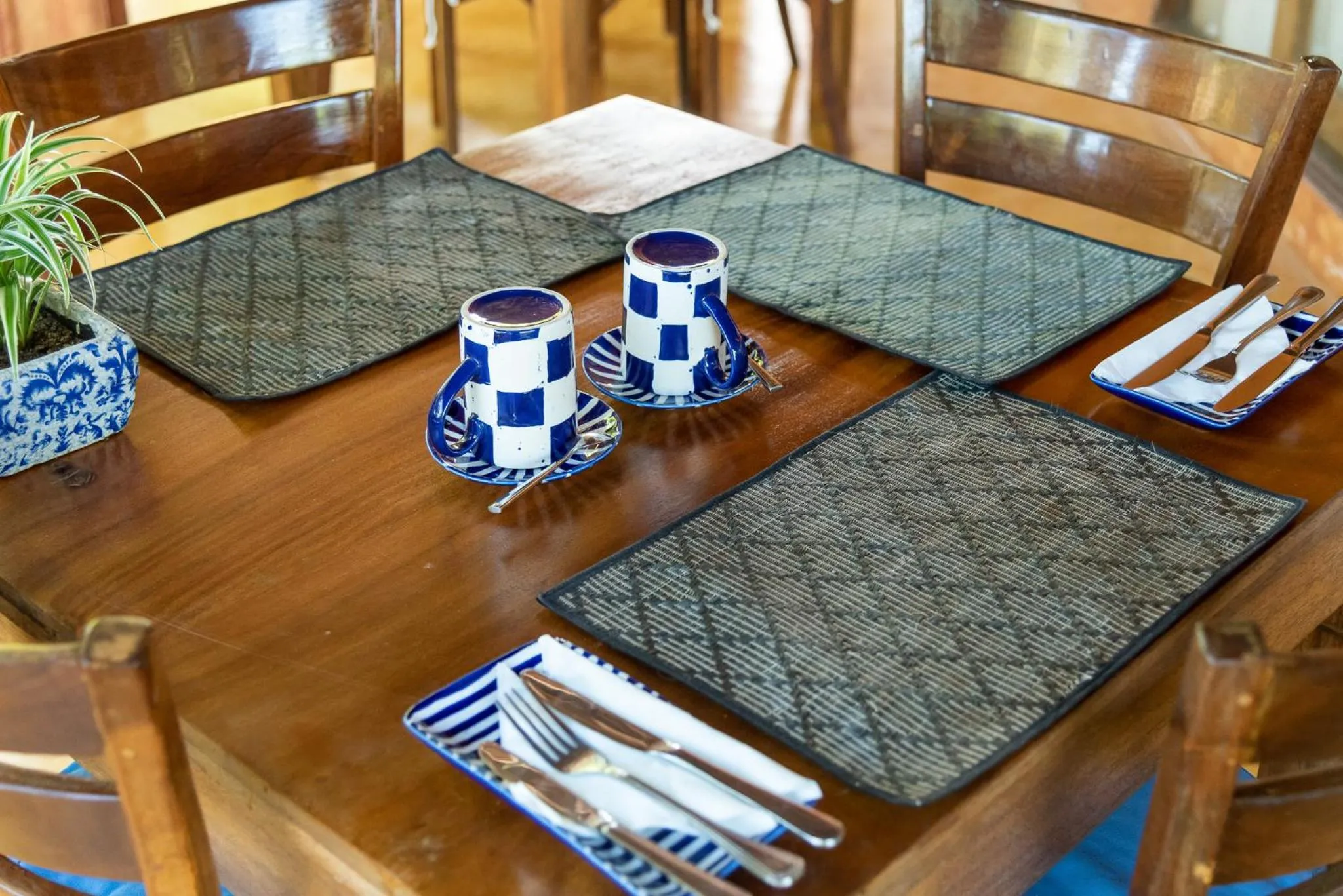 Food and drinks in D Canal House