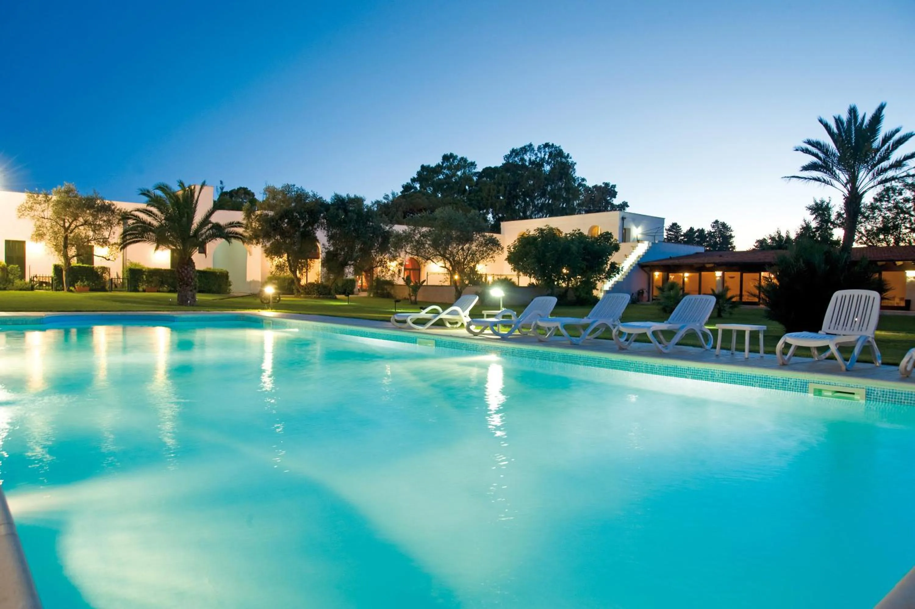 Swimming pool in Tenuta Badessa