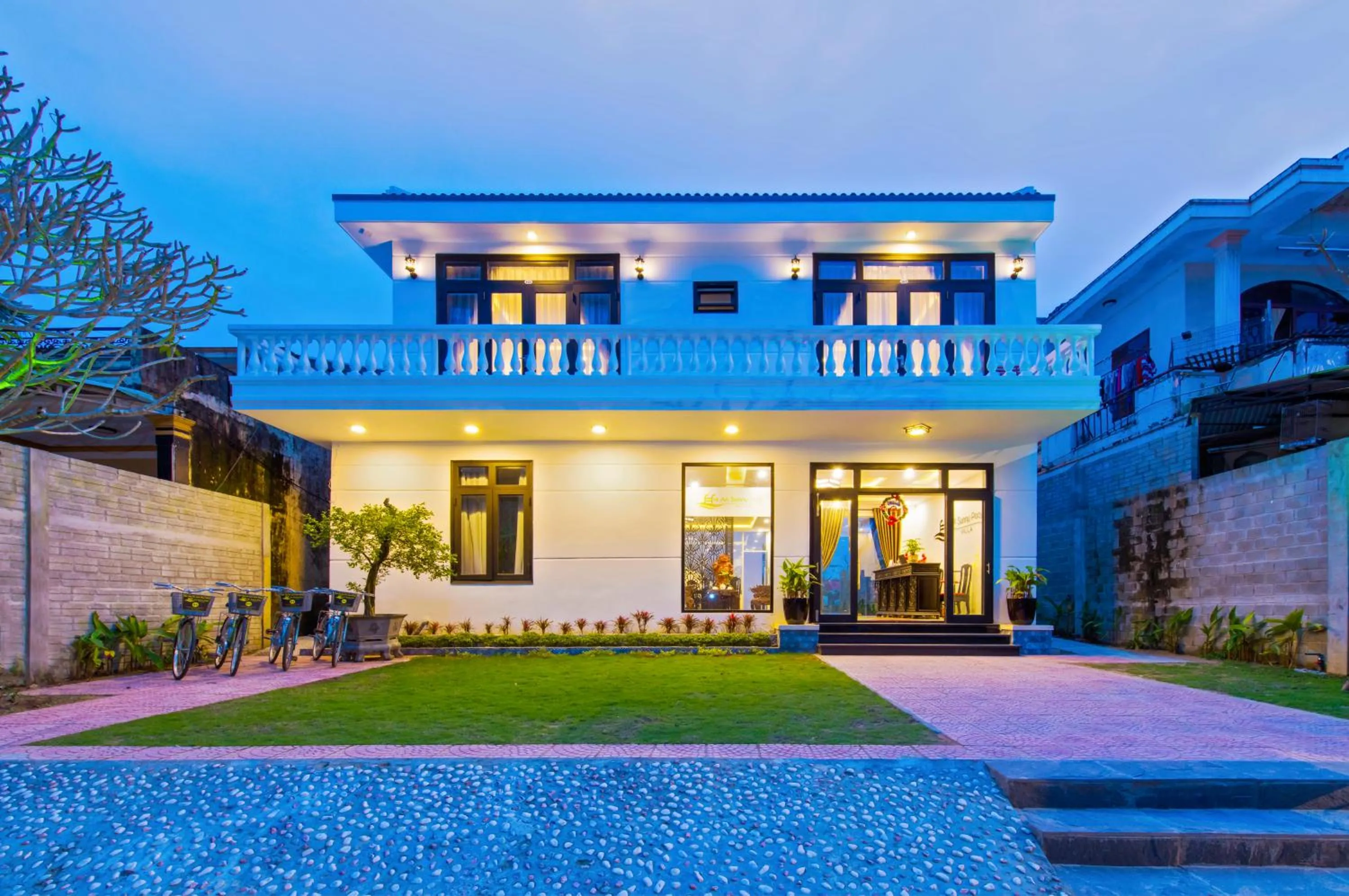 Property building in Hoi An Sunny Pool Villa