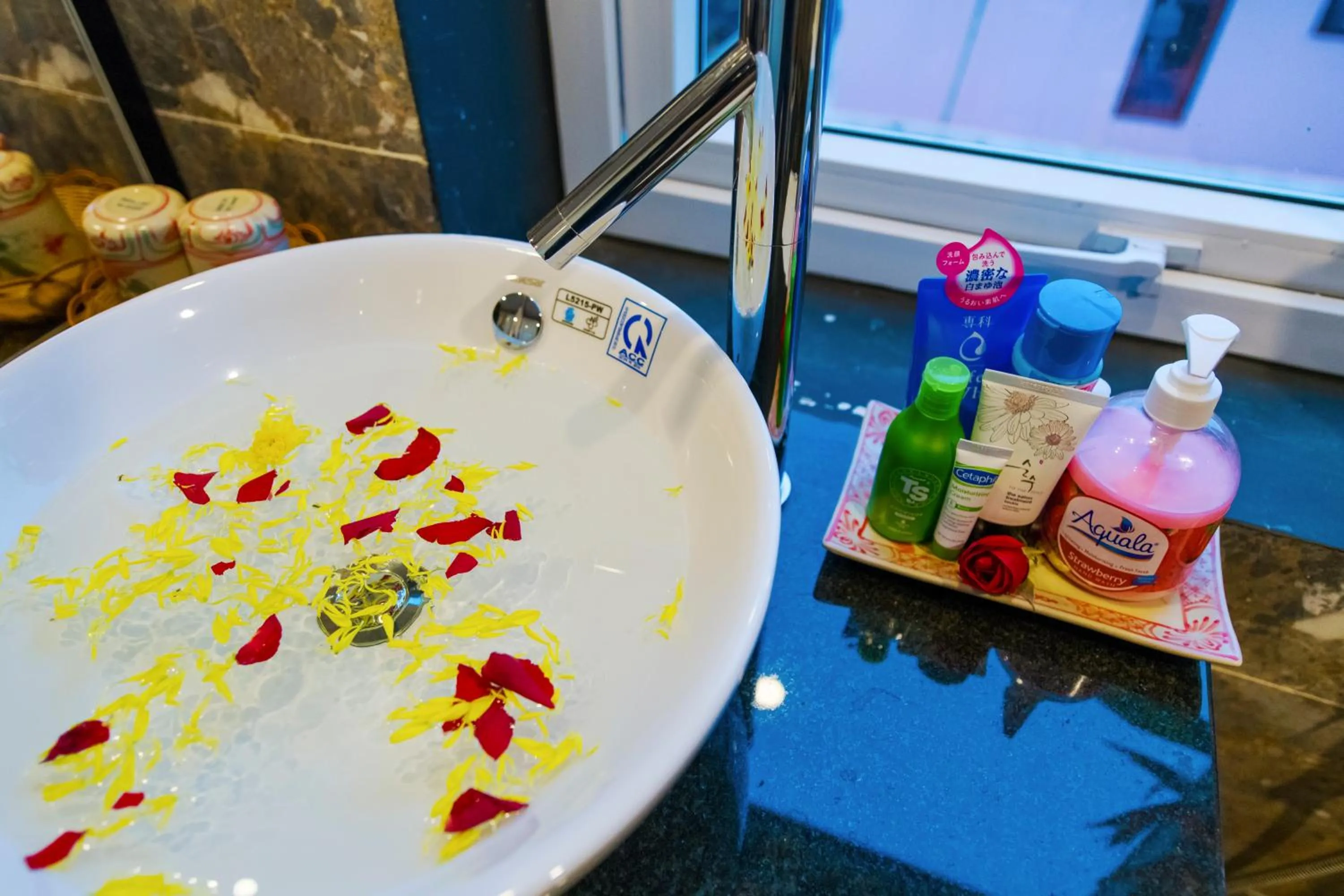 Bathroom in Hoi An Sunny Pool Villa