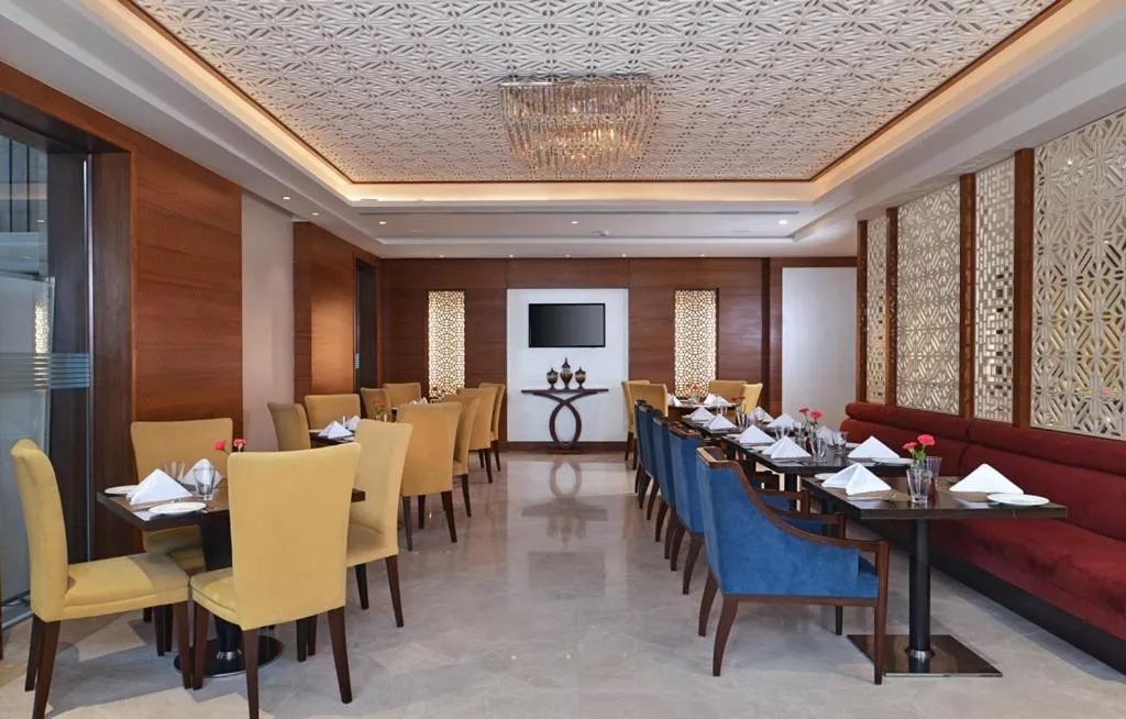 Golden Sarovar Portico