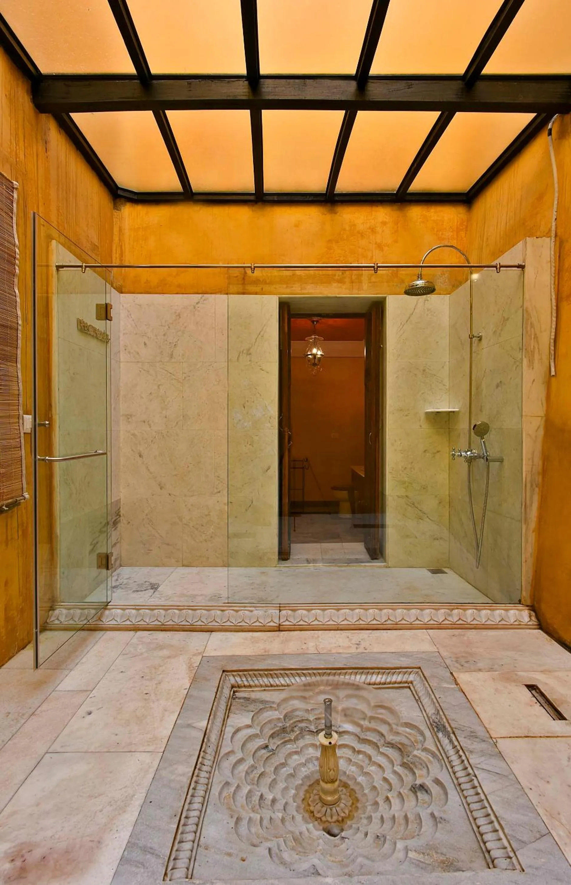 Shower in Gogunda Palace