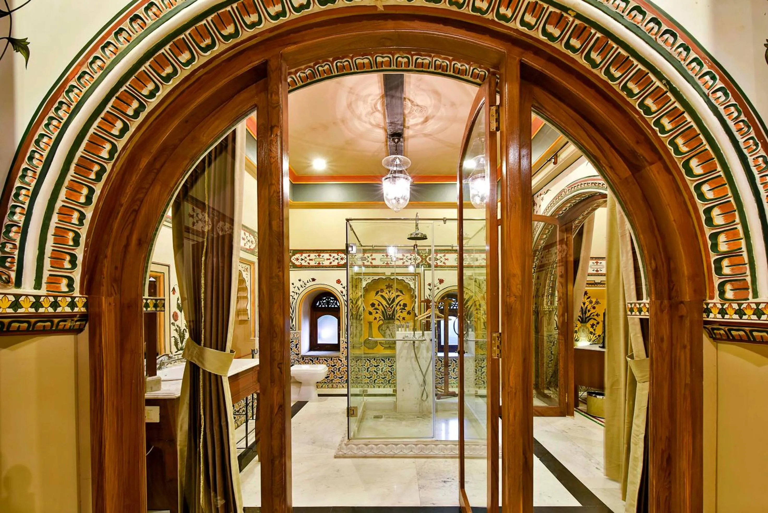 Shower in Gogunda Palace