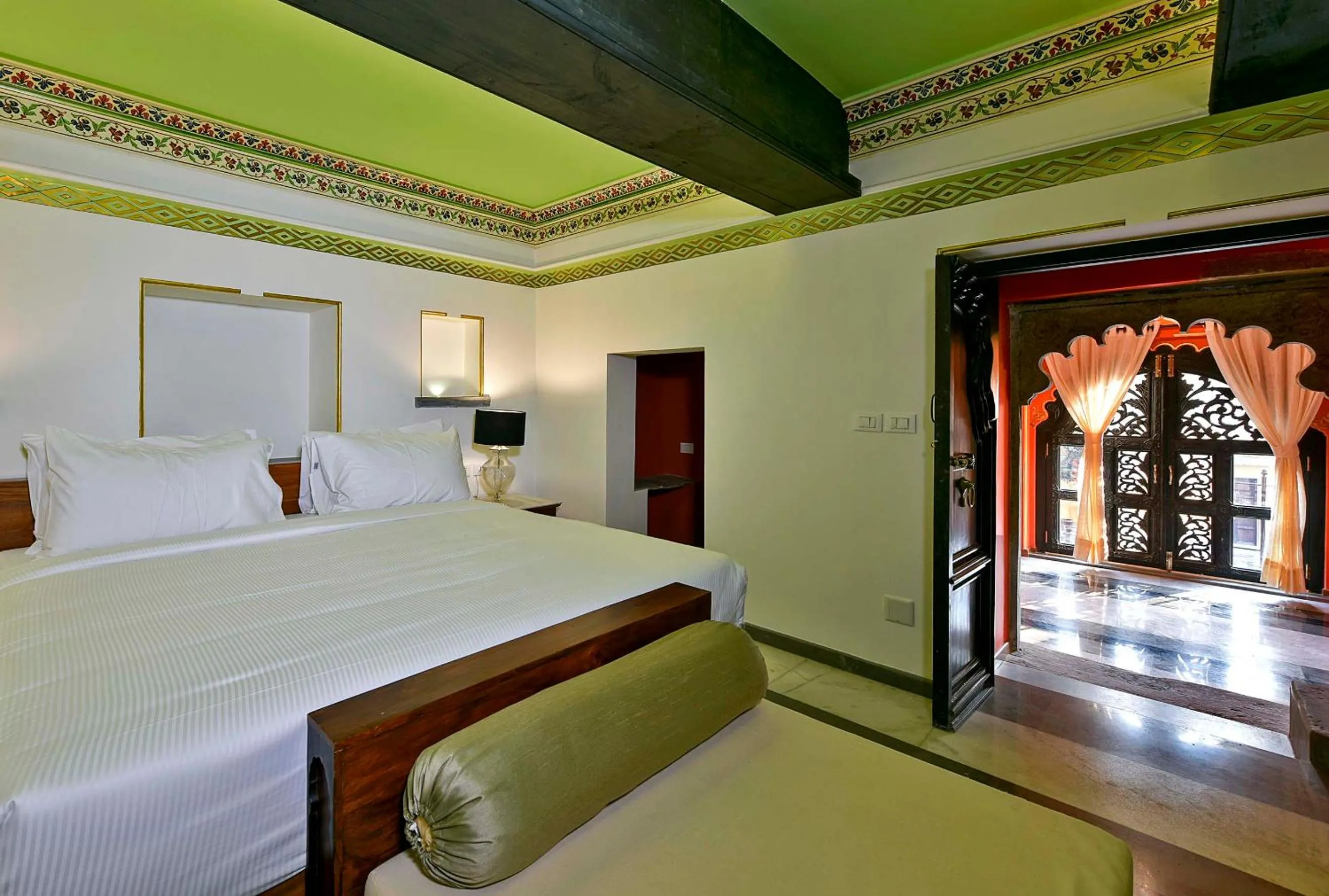 Bedroom, Bed in Gogunda Palace