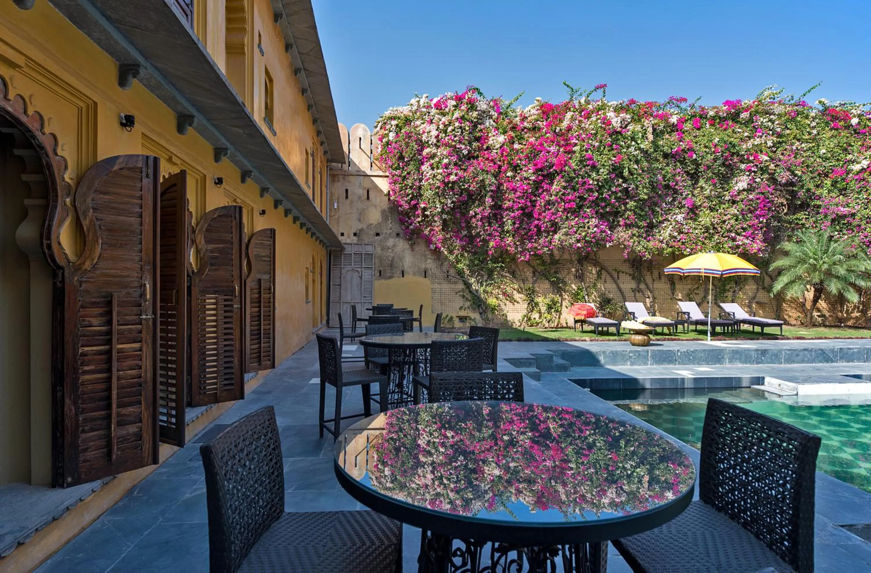 Swimming pool in Gogunda Palace