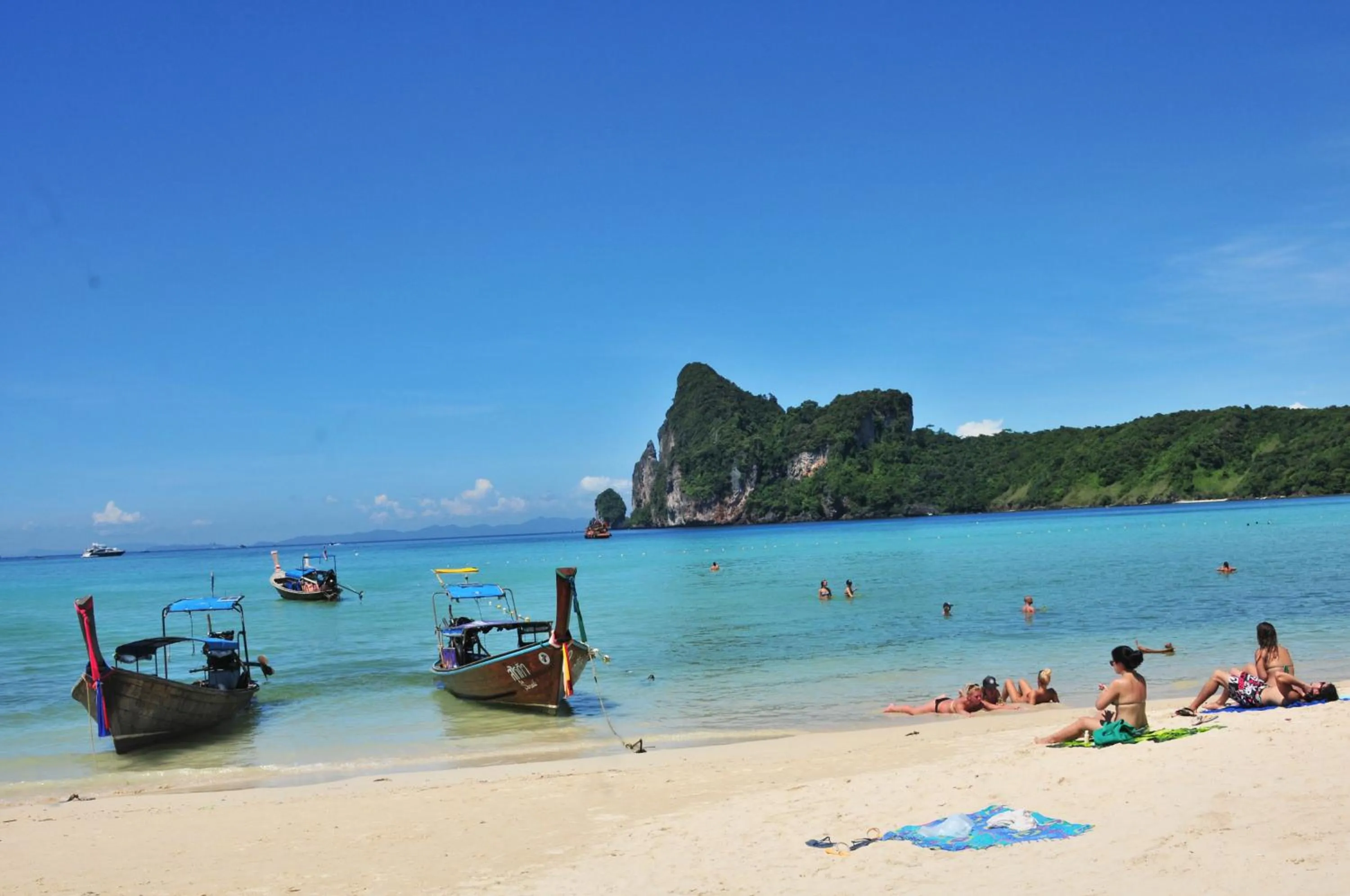 Day in Phi Phi Twin Palms Bungalow