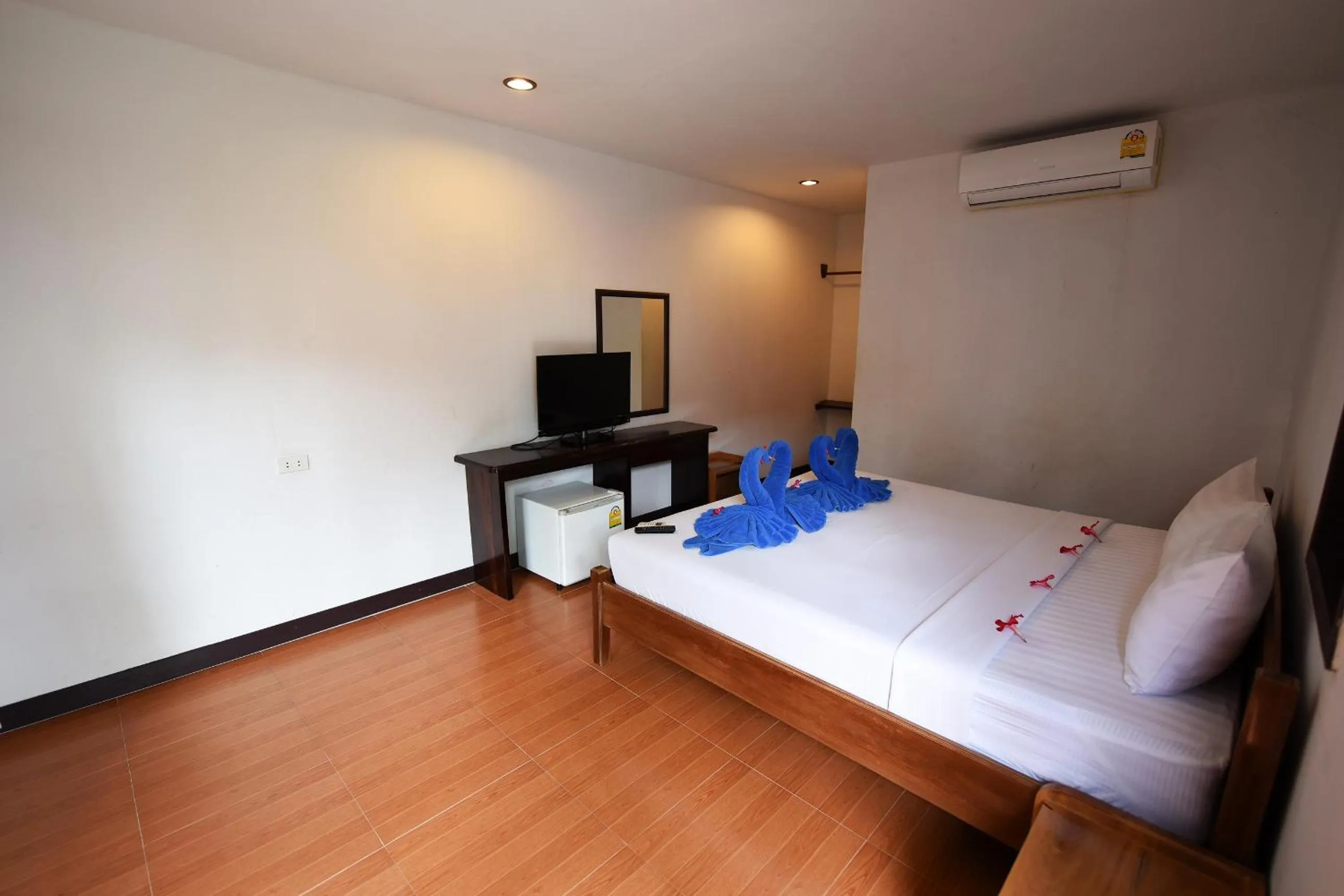 Bed in Phi Phi Twin Palms Bungalow