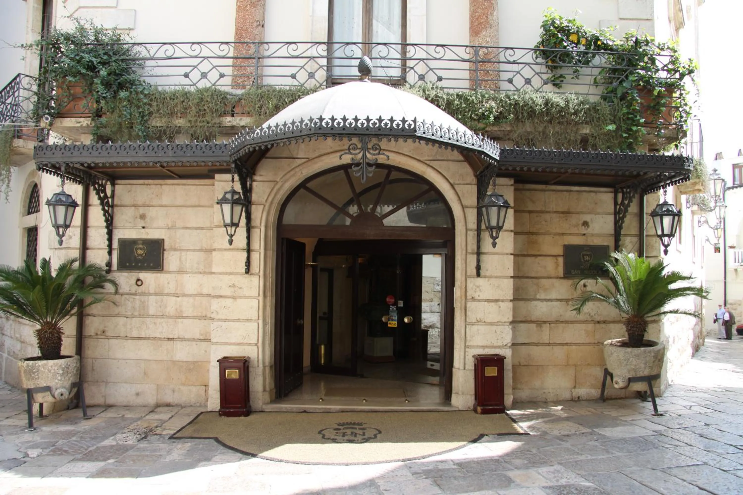 Facade/entrance in Hotel San Nicola