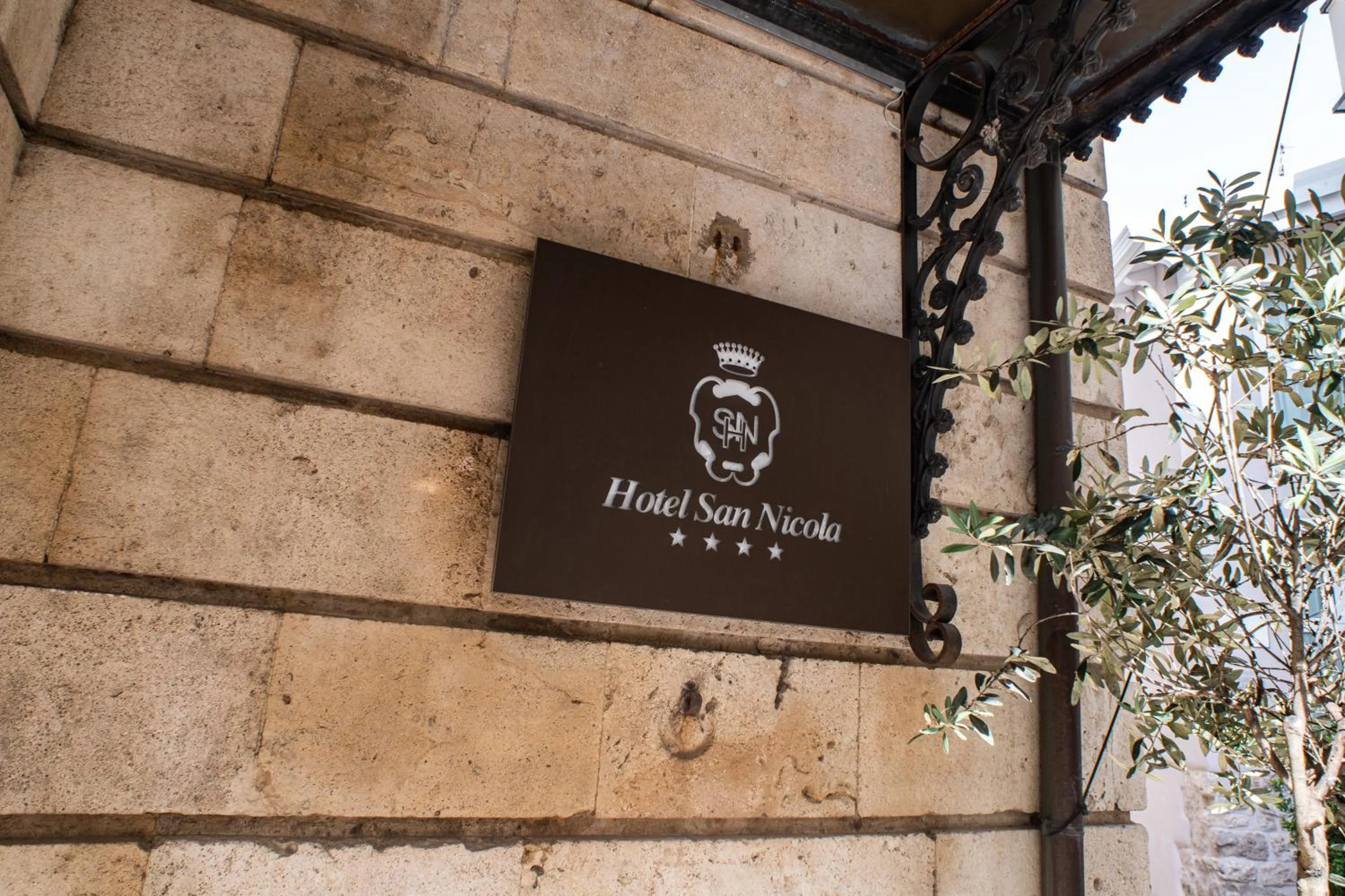 Facade/entrance in Hotel San Nicola