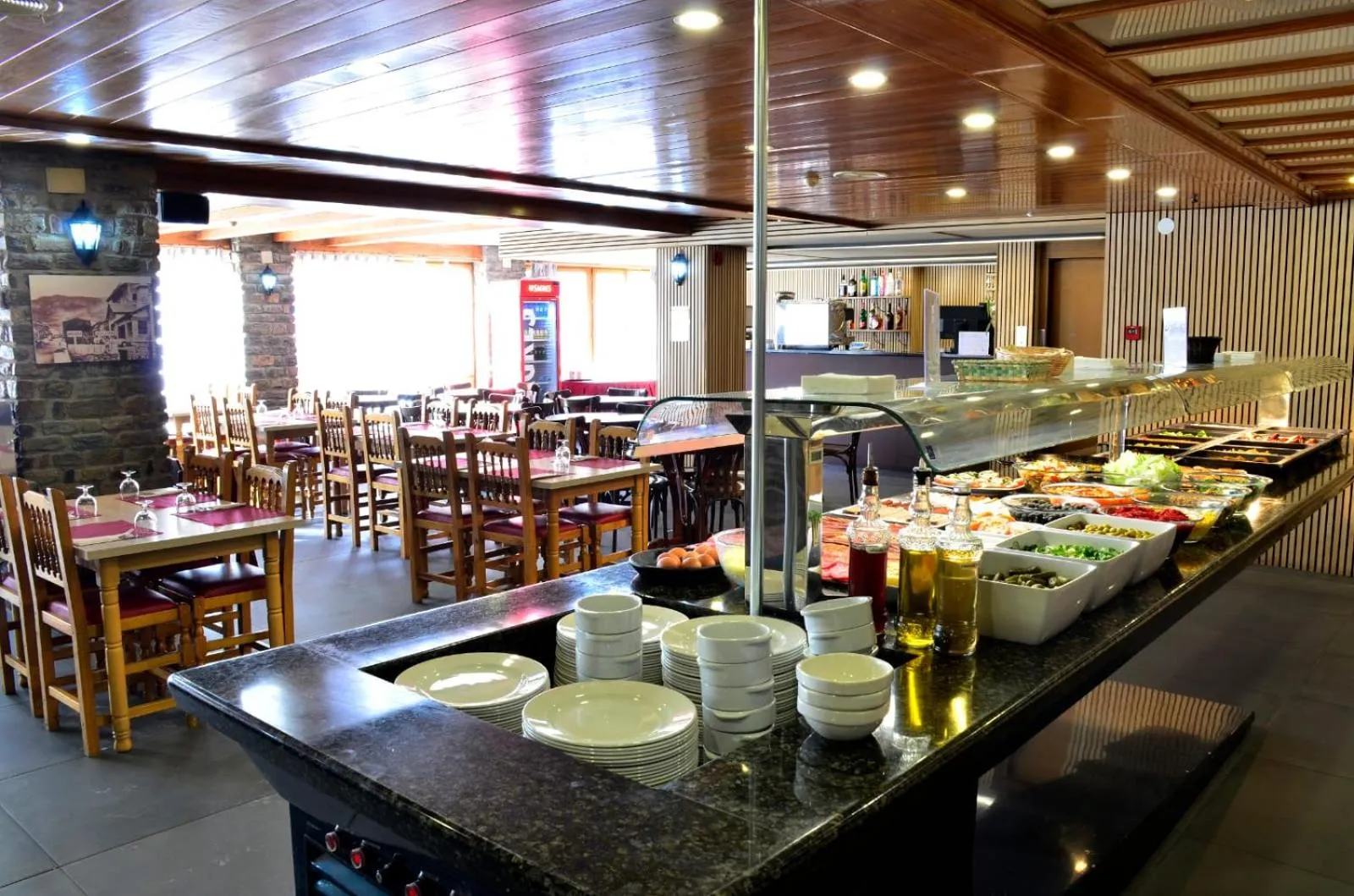 Buffet breakfast in Cal Ruiz