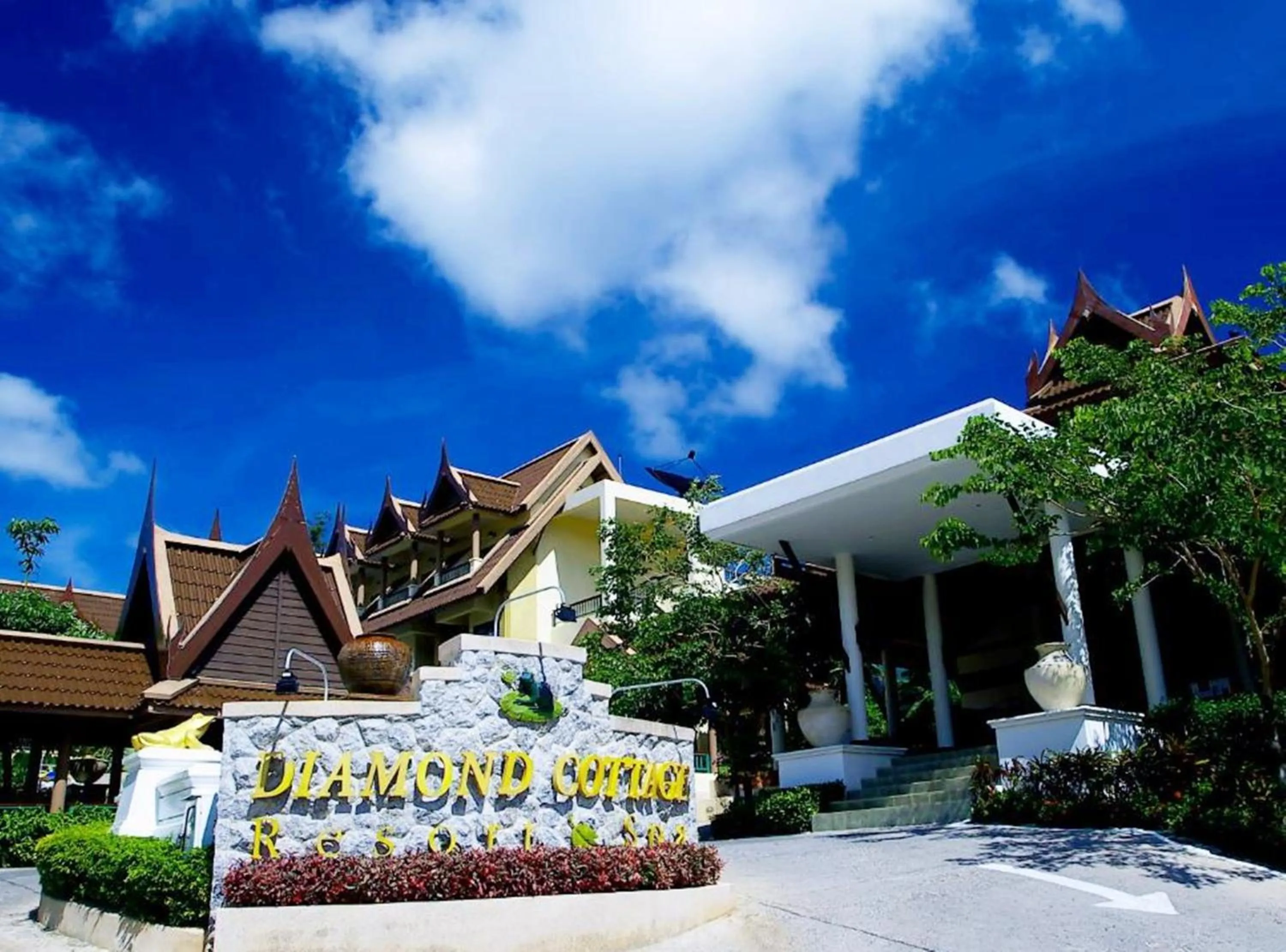 Facade/entrance in Diamond Cottage Resort & Spa