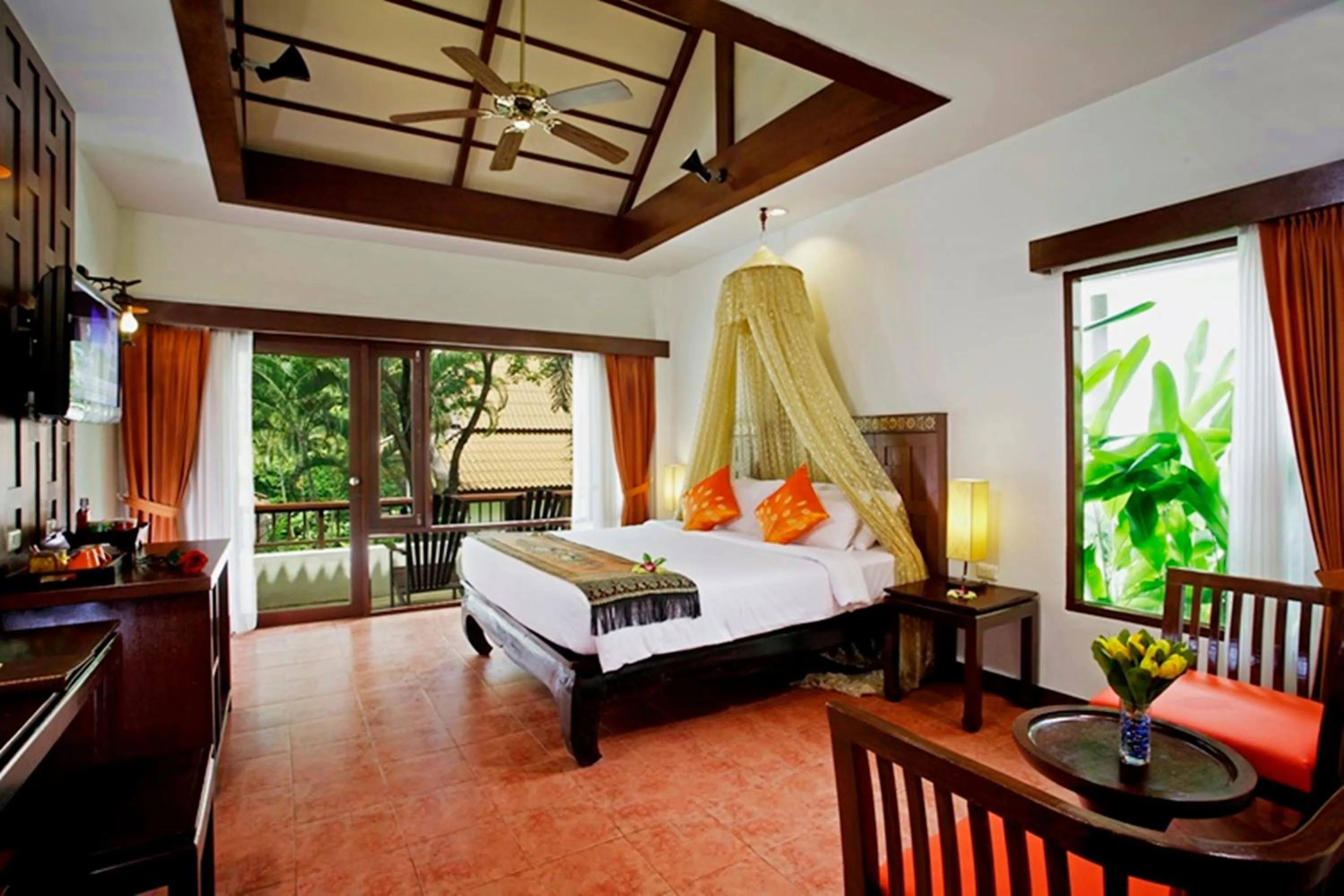 Bed in Diamond Cottage Resort & Spa