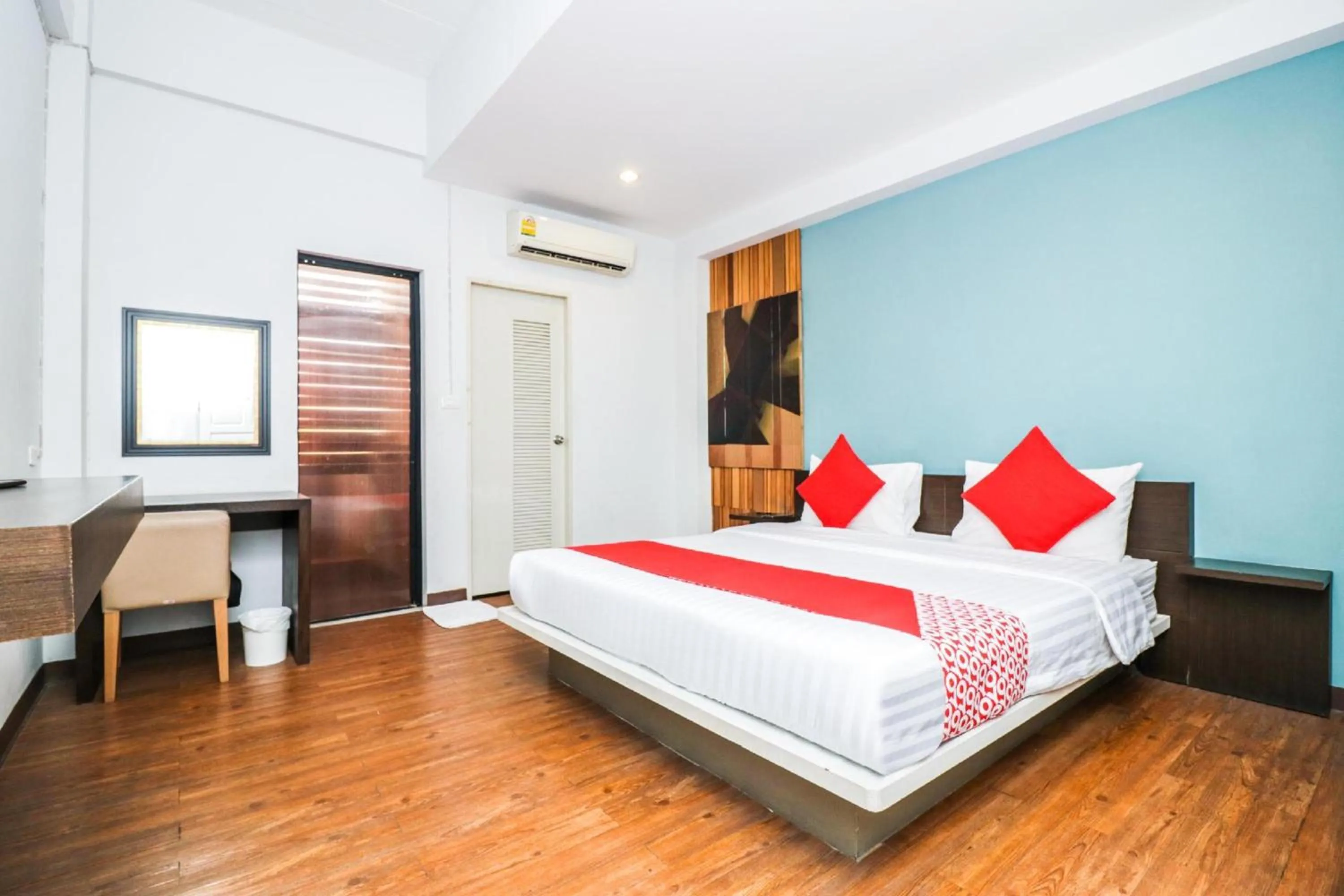 Photo of the whole room, Bed in King One Suvarnabhumi