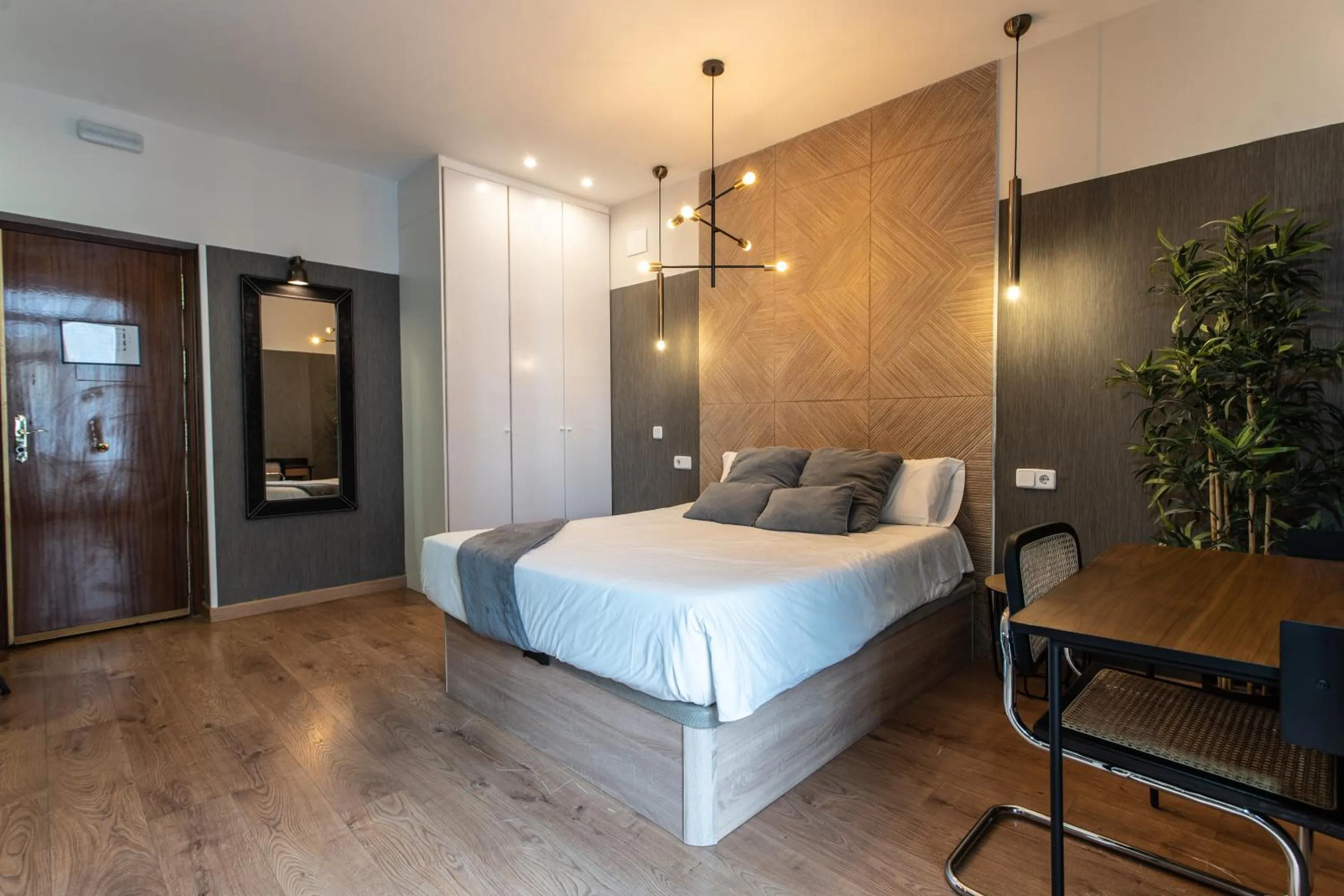 Bed in SUITES YOU Zinc