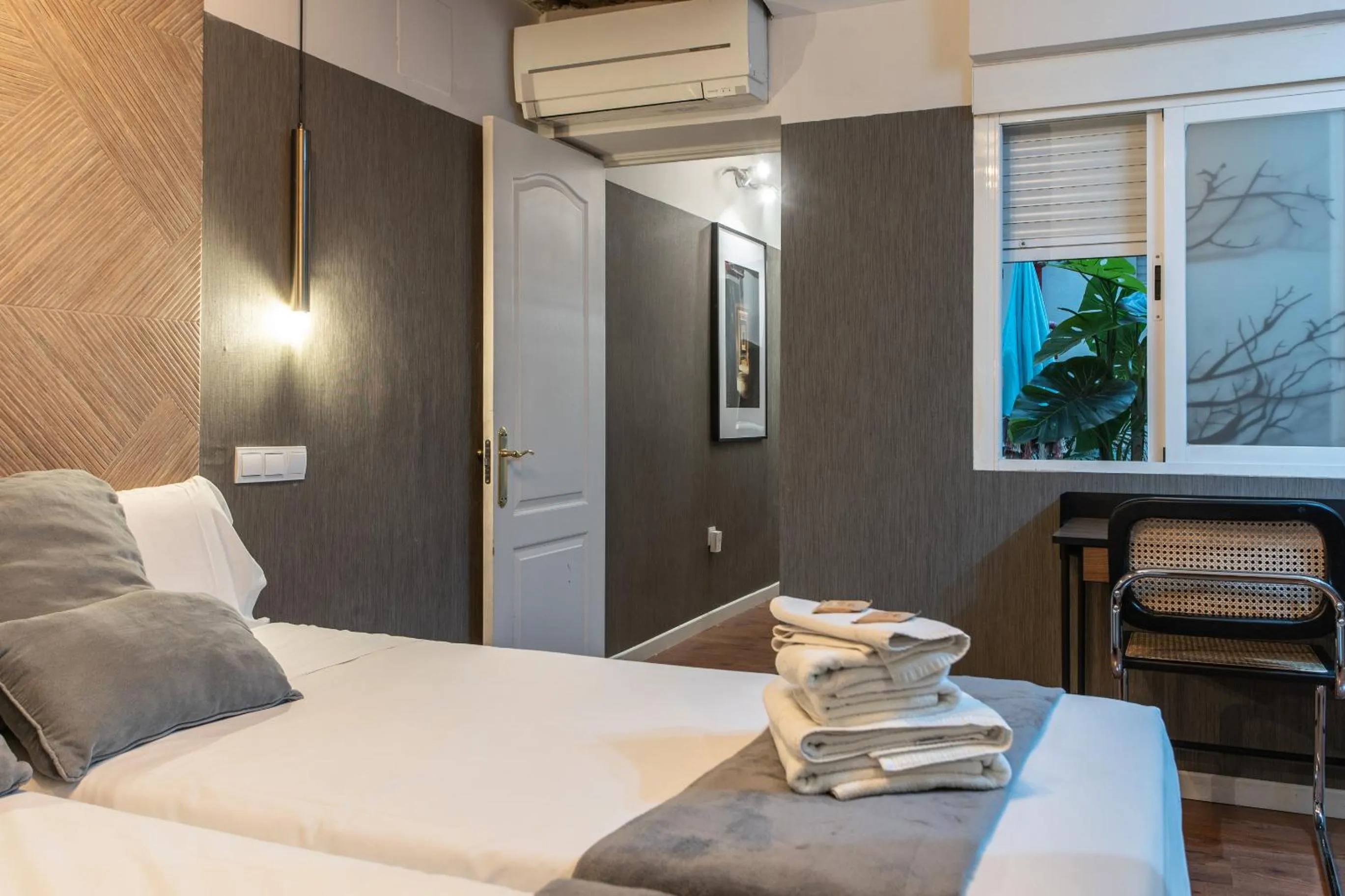 Bed in SUITES YOU Zinc