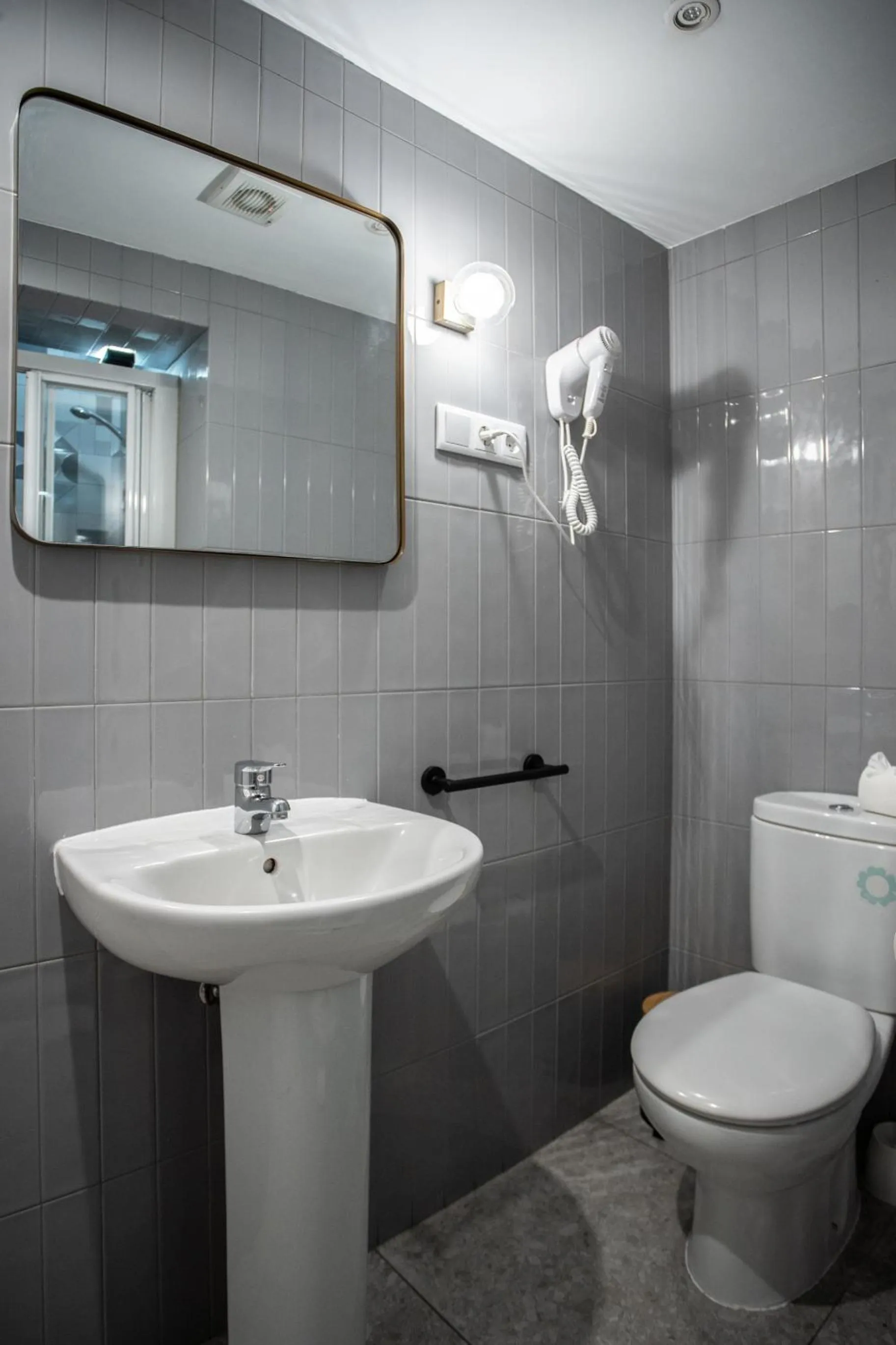 Shower in SUITES YOU Zinc