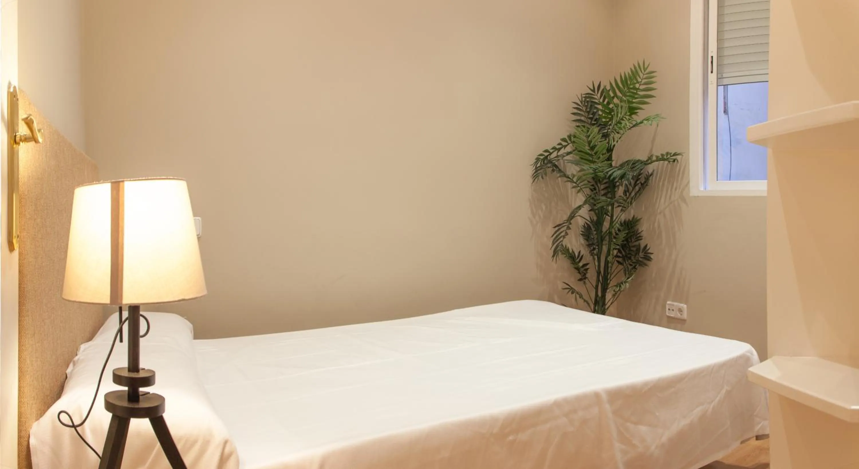 Bed in SUITES YOU Zinc