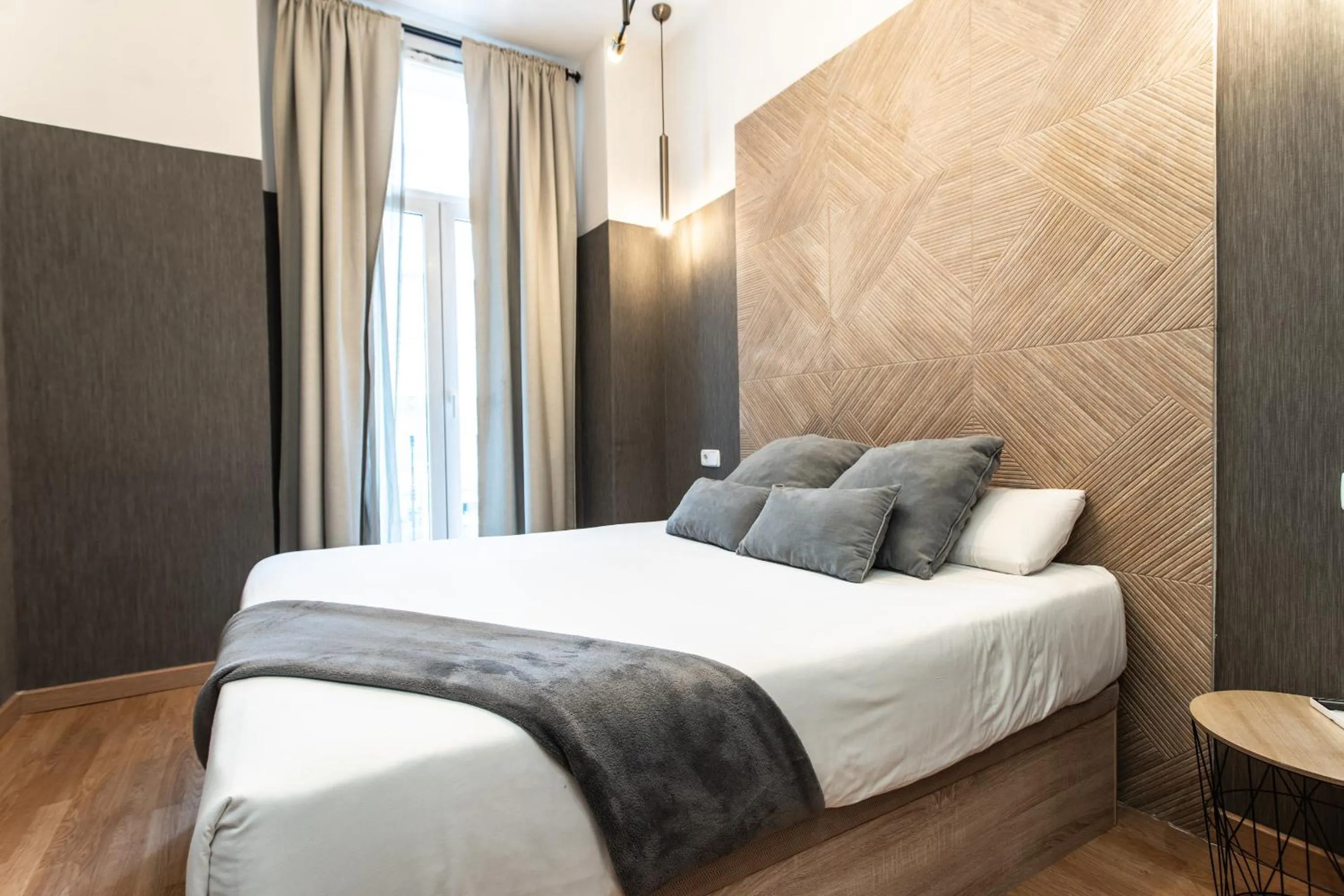 Bed in SUITES YOU Zinc