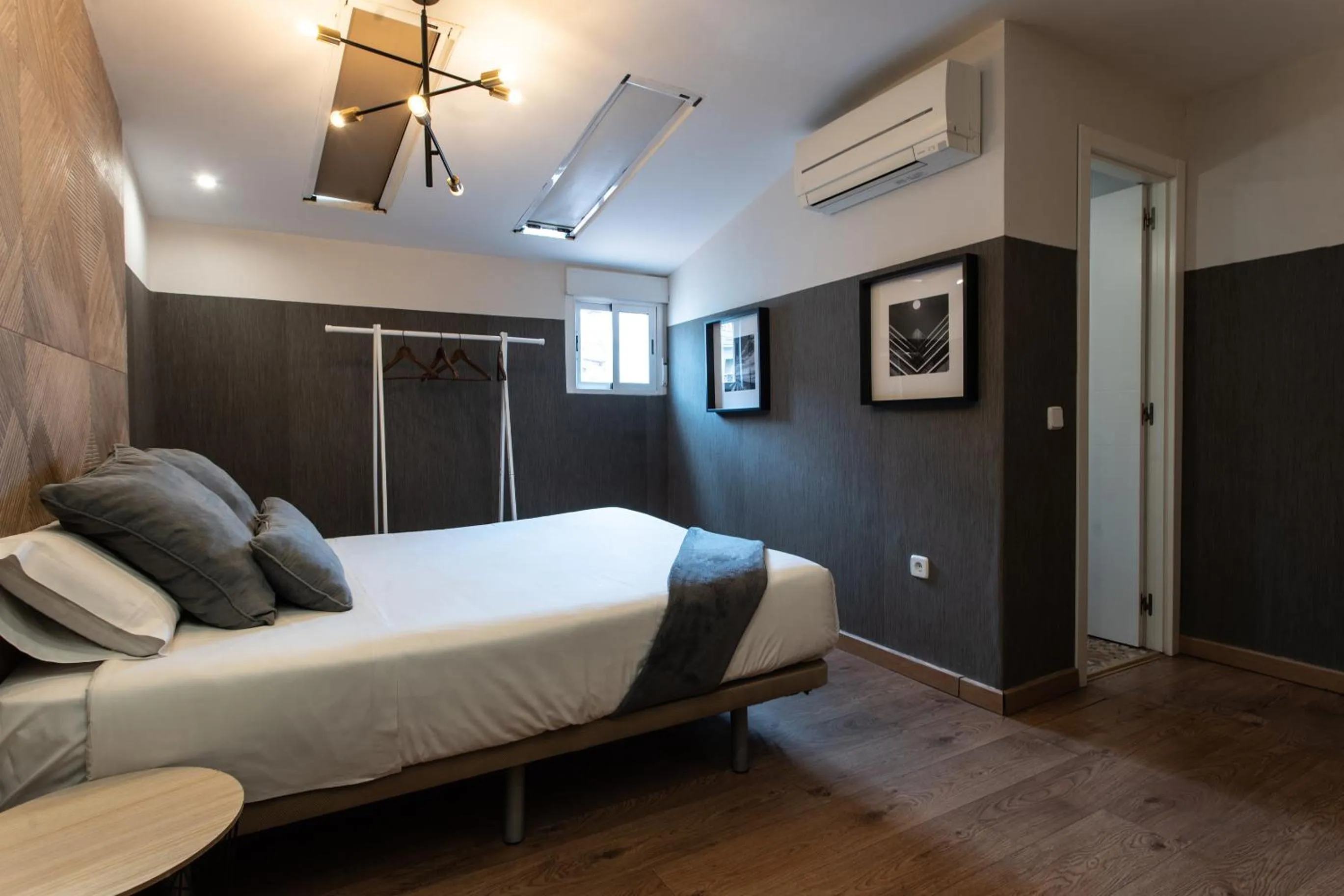 Bed in SUITES YOU Zinc