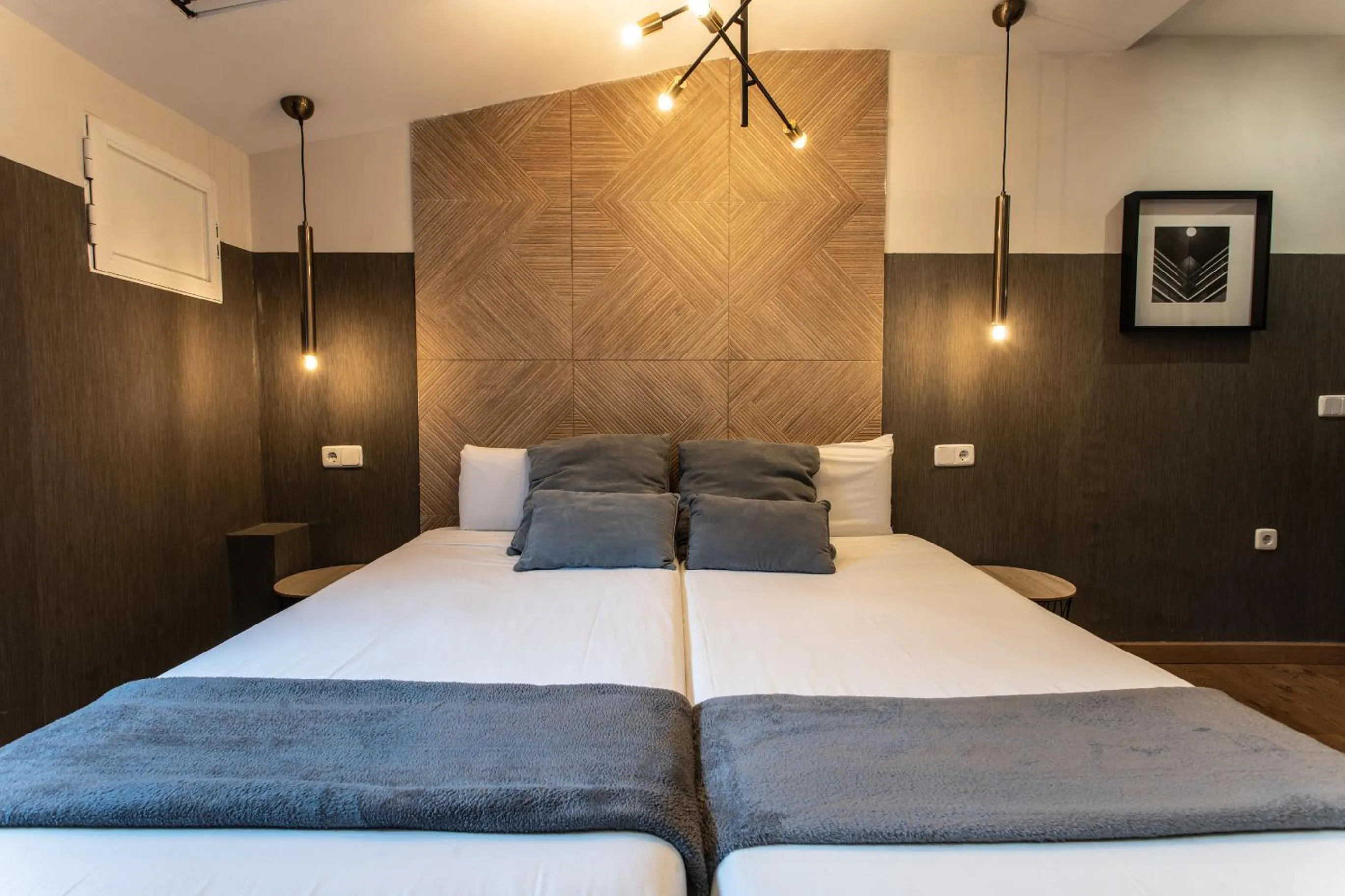 Bedroom, Bed in SUITES YOU Zinc