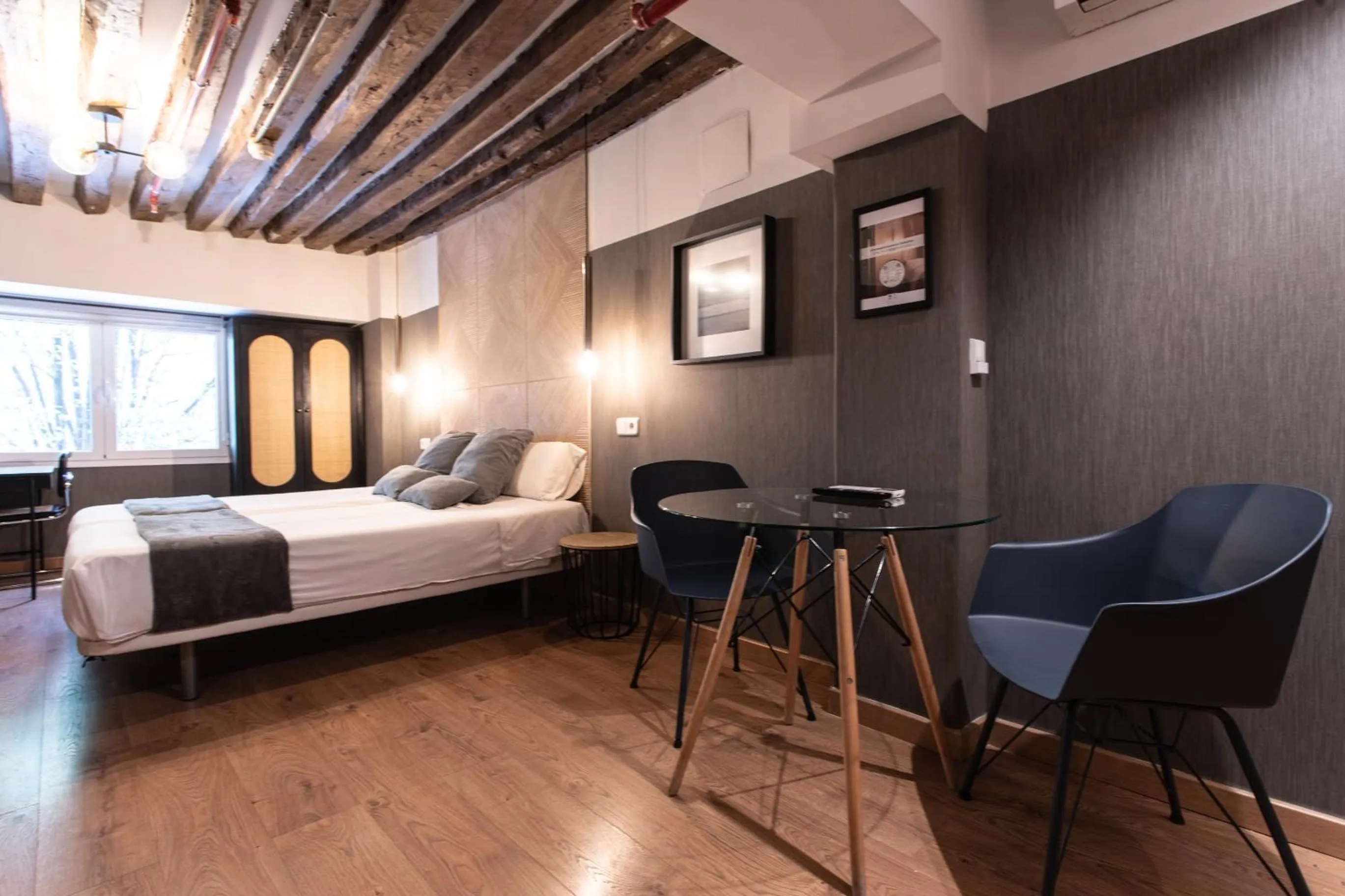 Bed in SUITES YOU Zinc