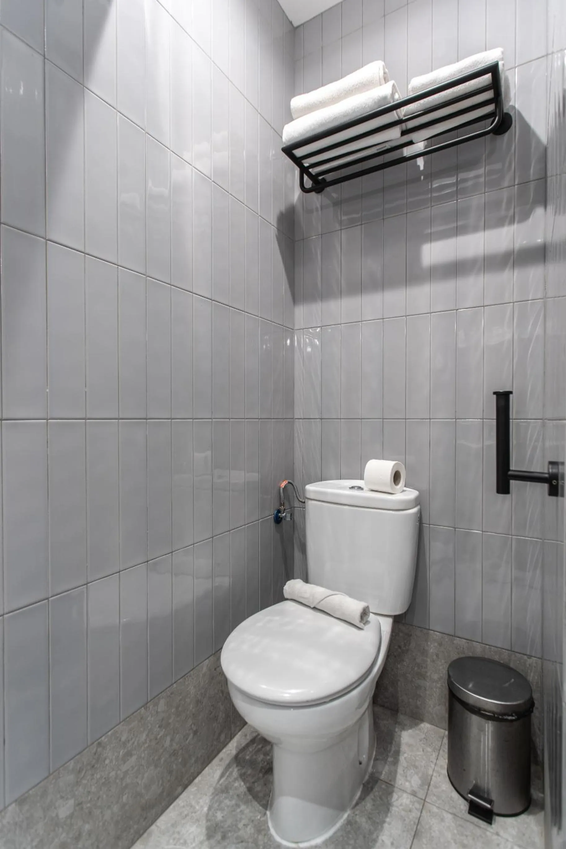 Toilet in SUITES YOU Zinc