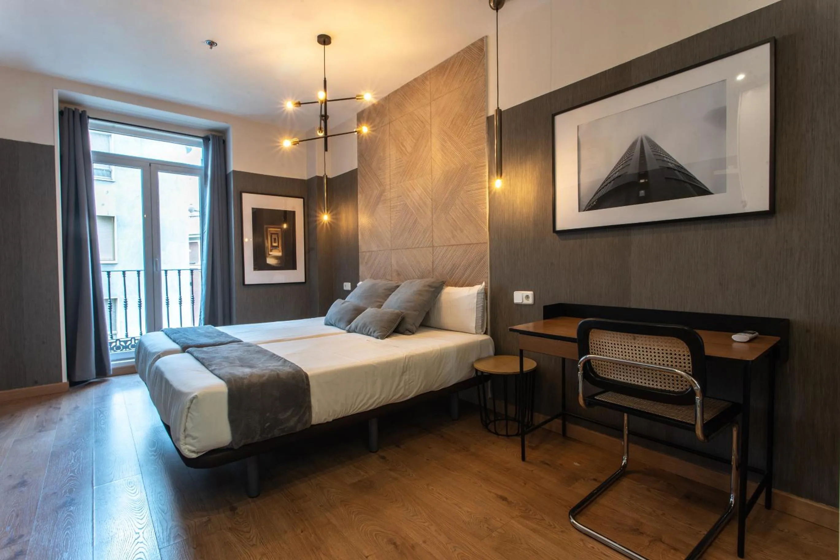 Bed in SUITES YOU Zinc