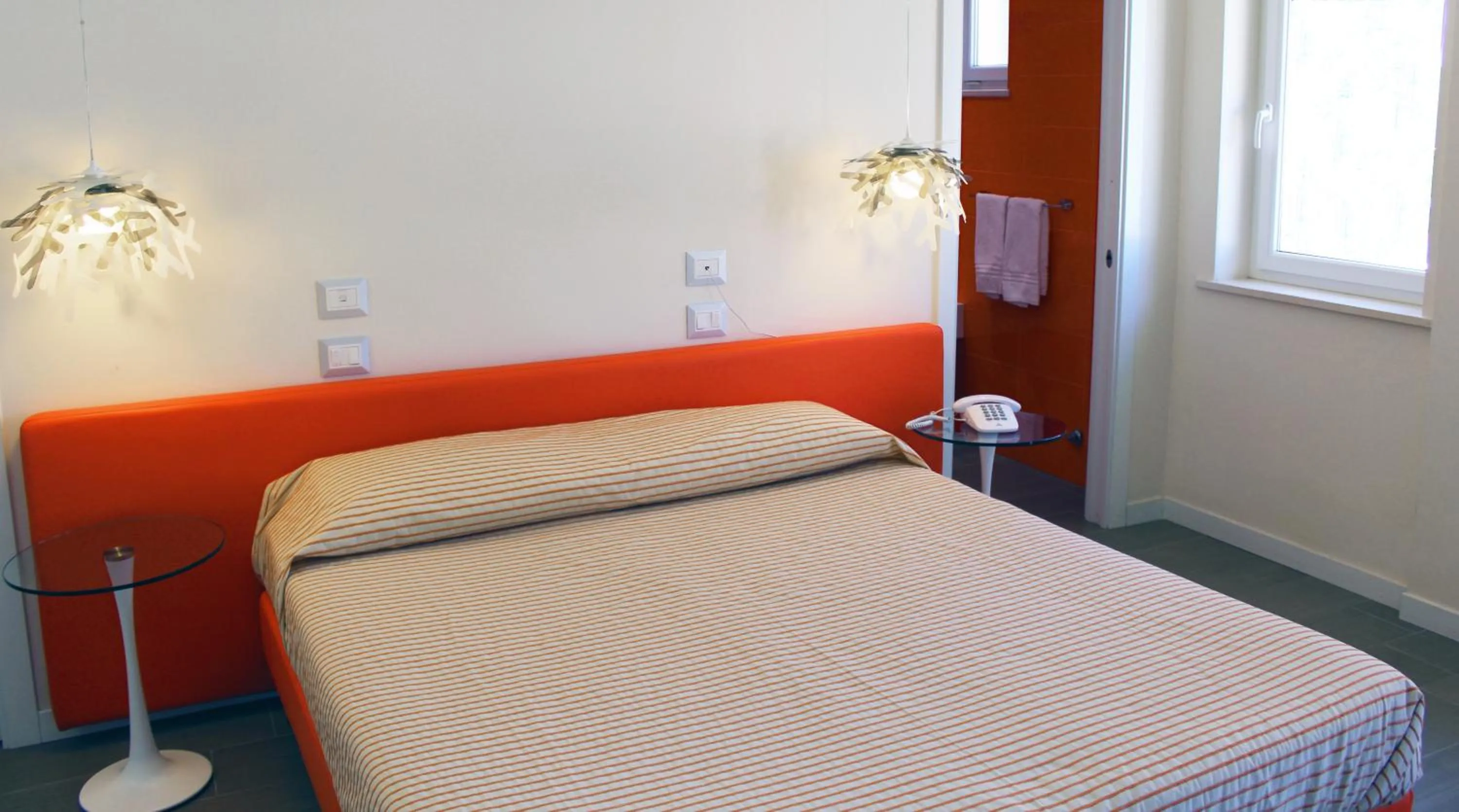 Patio, Bed in Hotel Mare