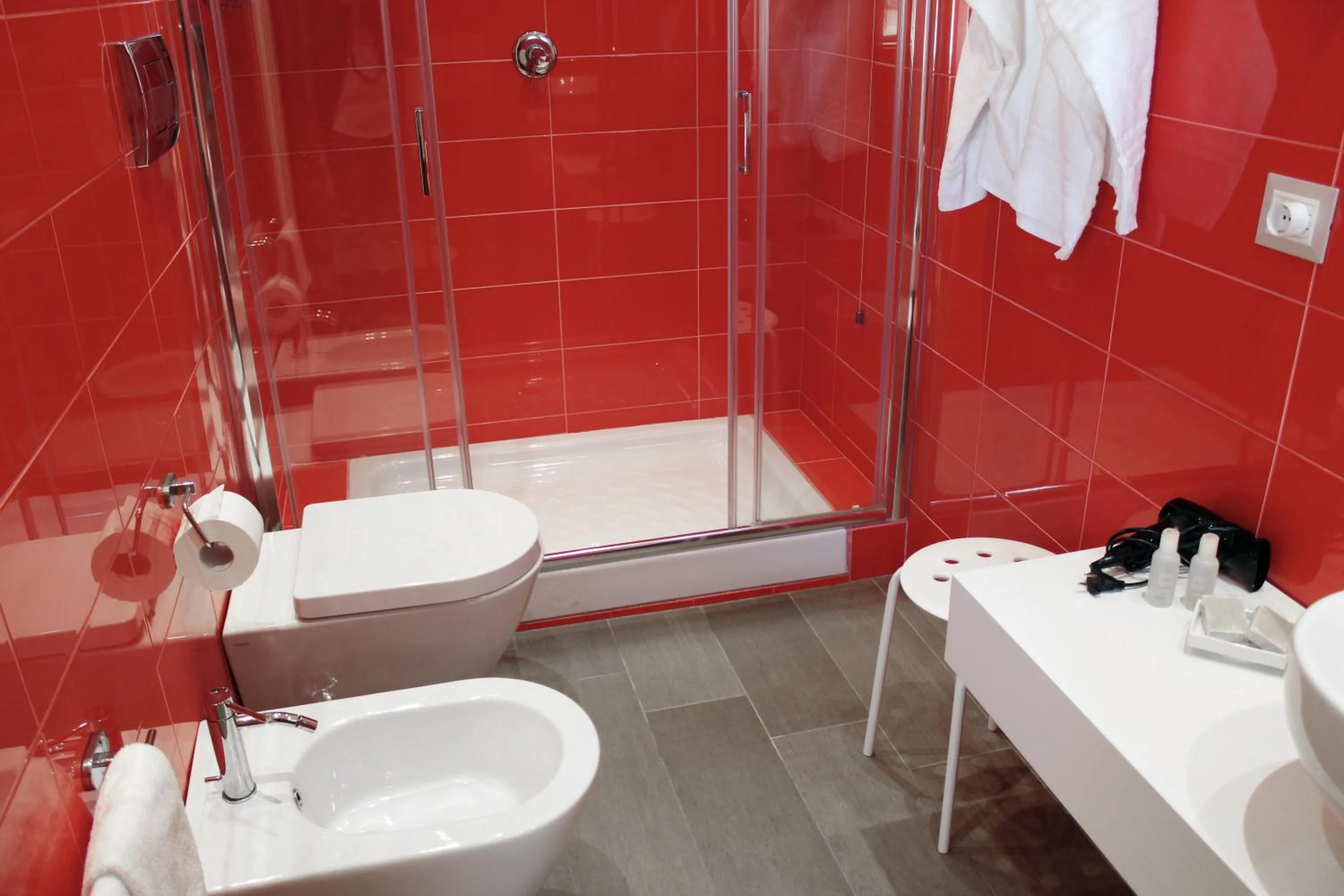 Shower in Hotel Mare