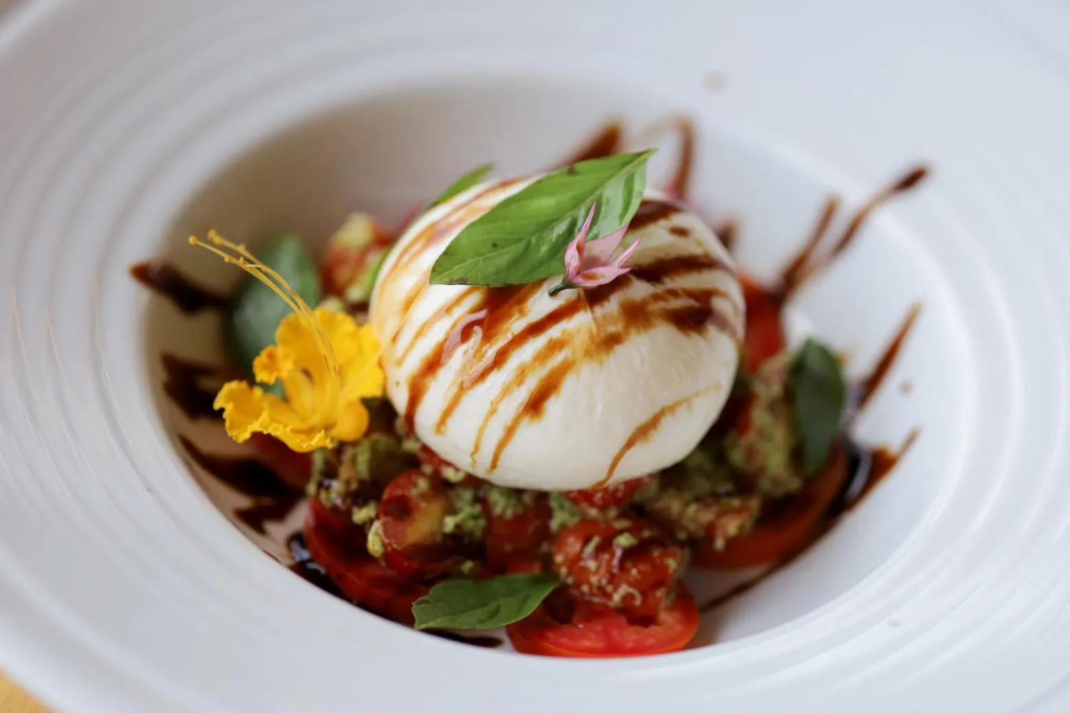 Food in The Golddiggers Resort