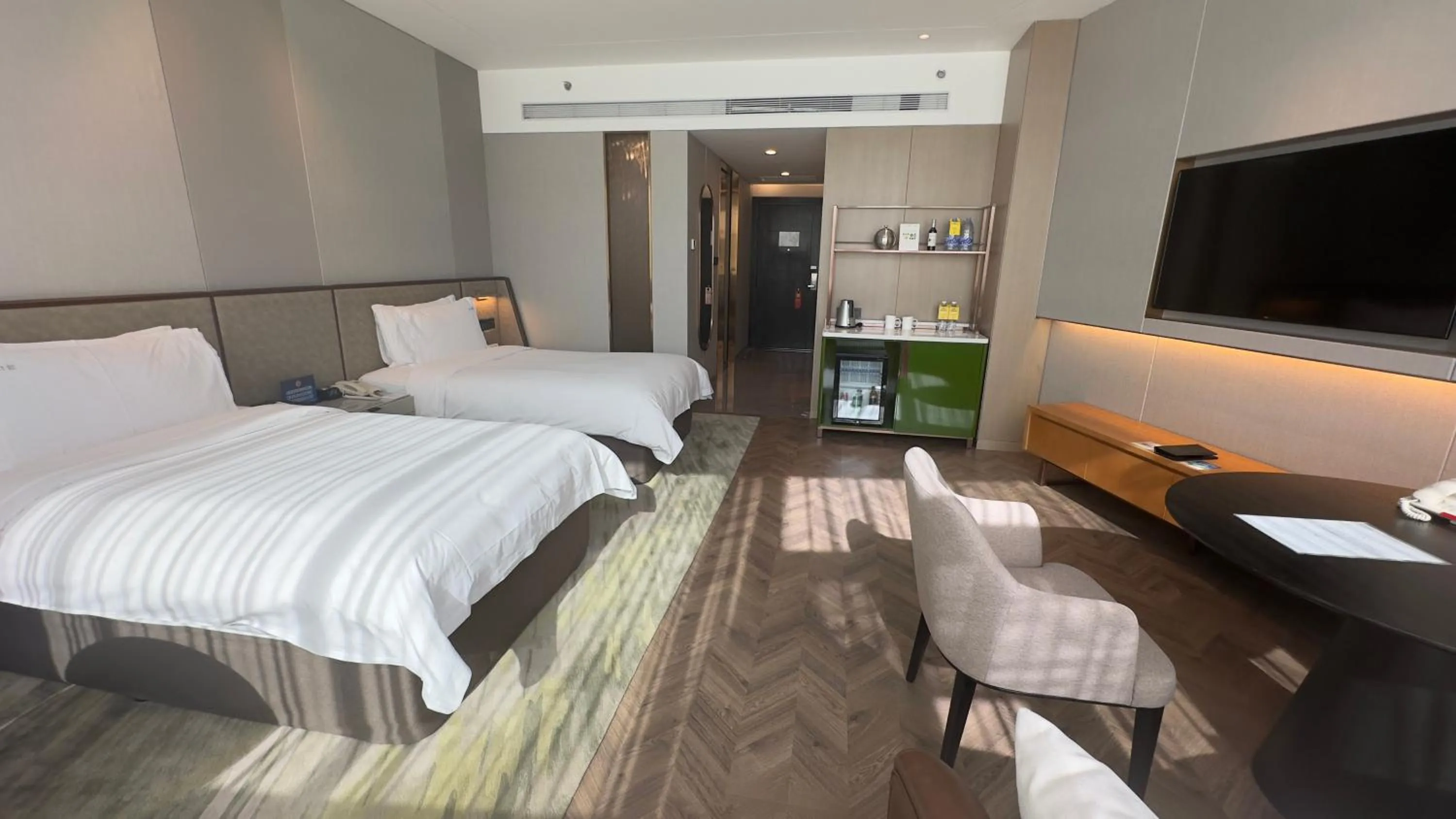 Photo of the whole room, Bed in Holiday Inn Beijing Chang An West by IHG