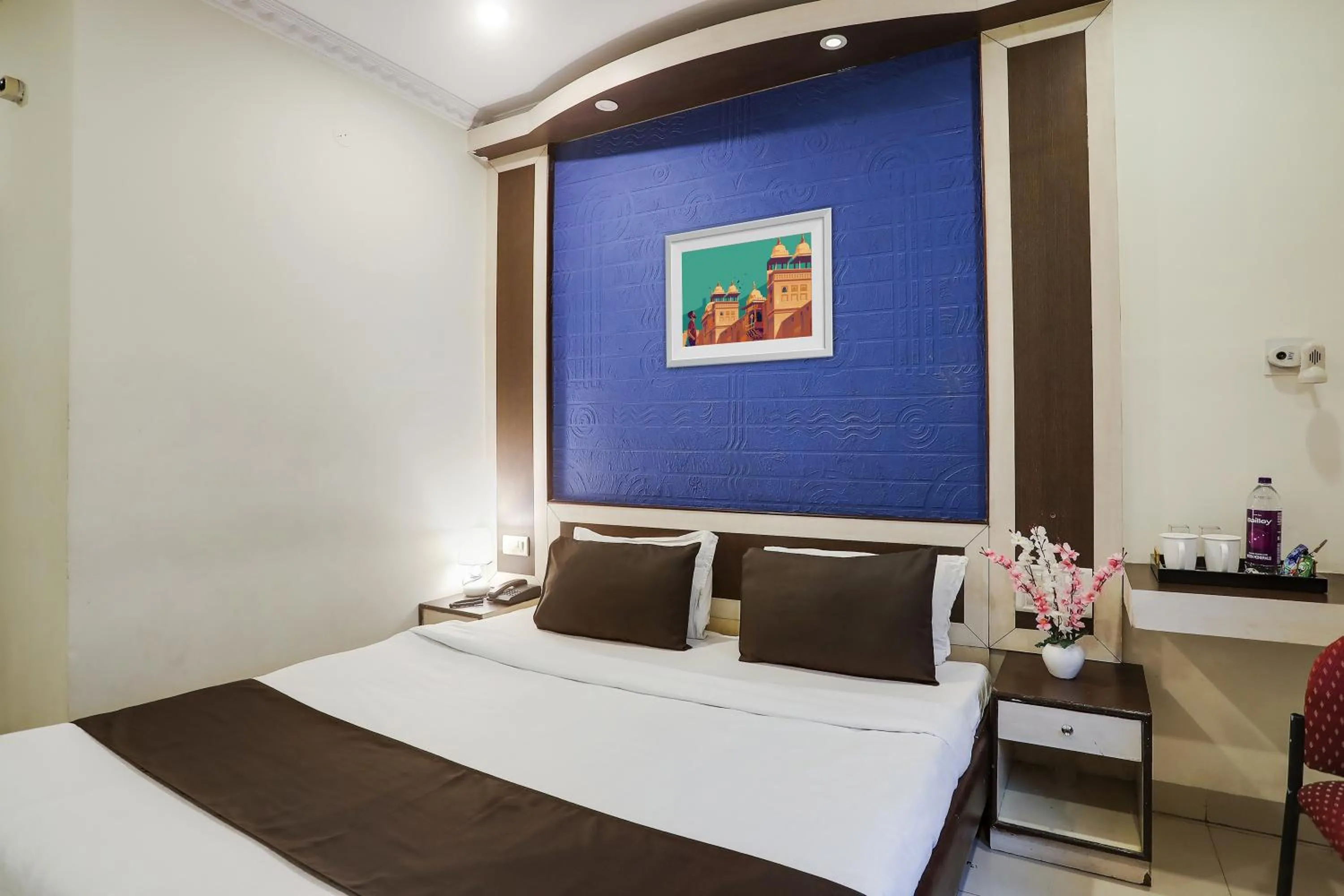 Bedroom, Bed in Super Capital O Prestige