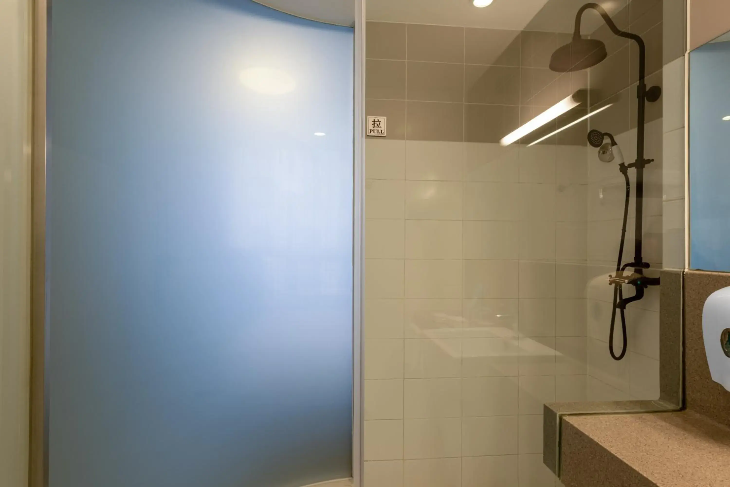 Standard Double Room in LeafIN Hotel Beijing Minzuyuan l Bird's Nest Standard Double Room in LeafIN Hotel Beijing Minzuyuan l Bird's Nest