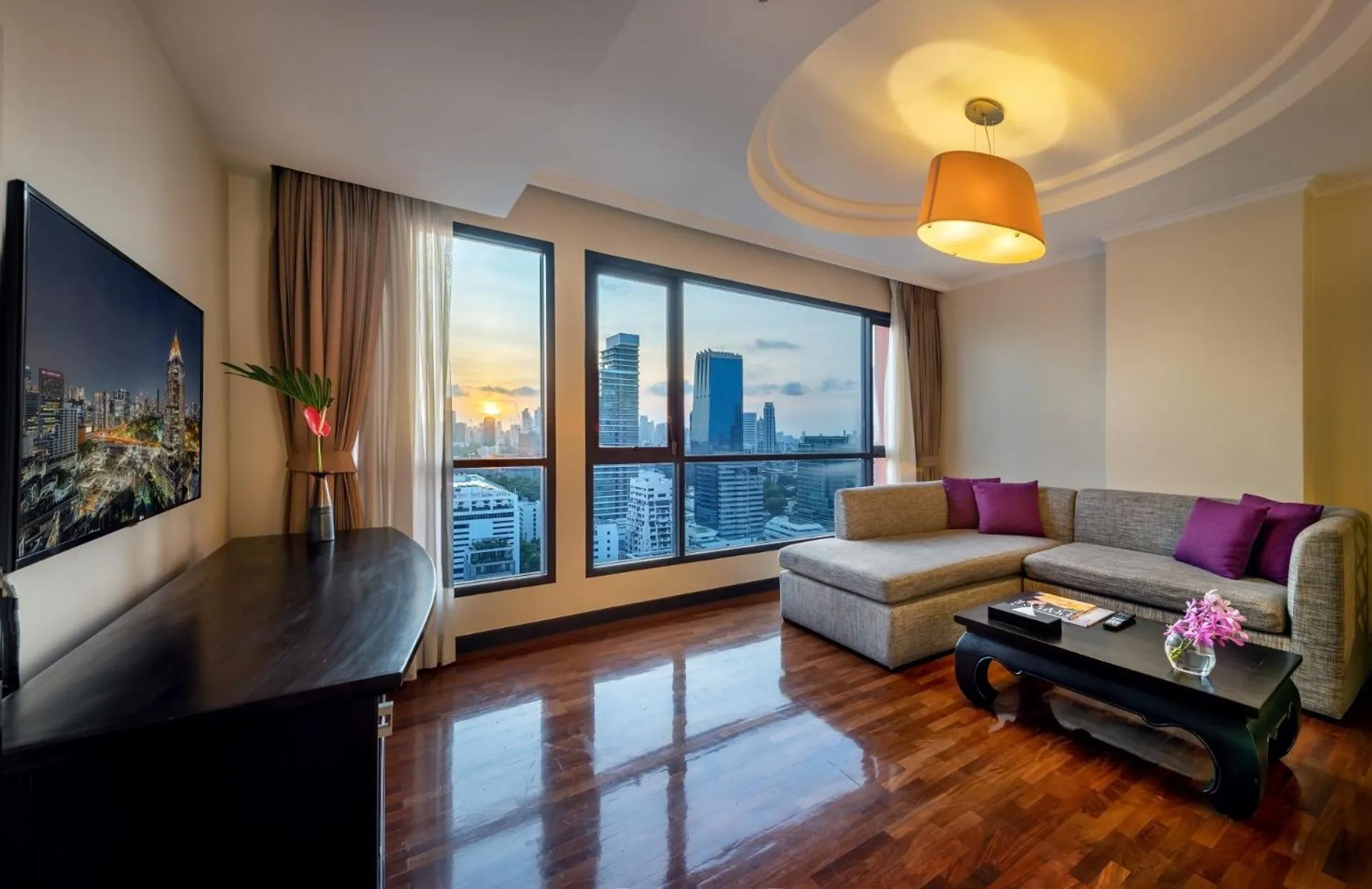 Living room in Bandara Suites Silom, Bangkok
