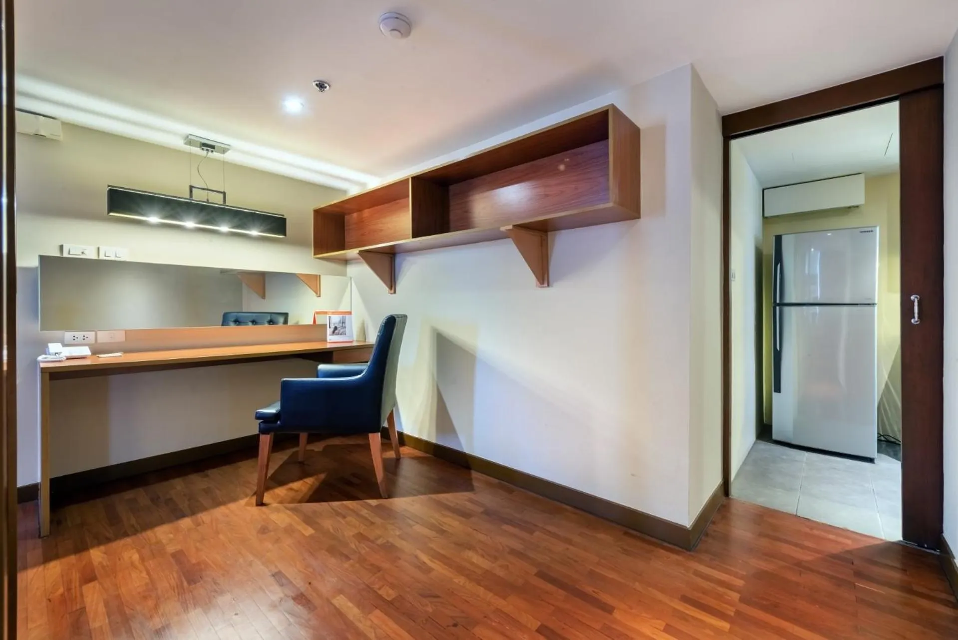 Living room in Bandara Suites Silom, Bangkok