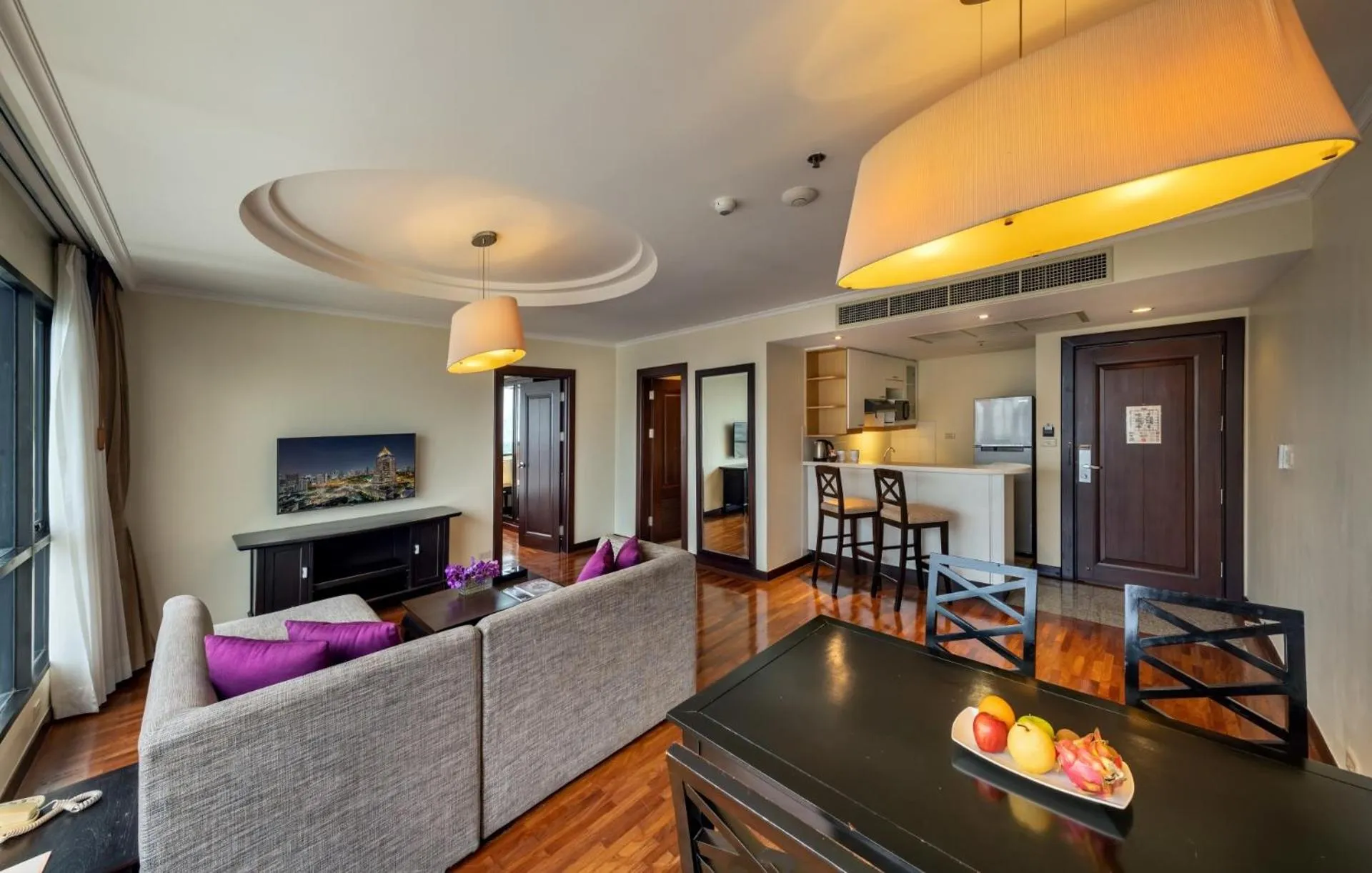 TV and multimedia in Bandara Suites Silom, Bangkok