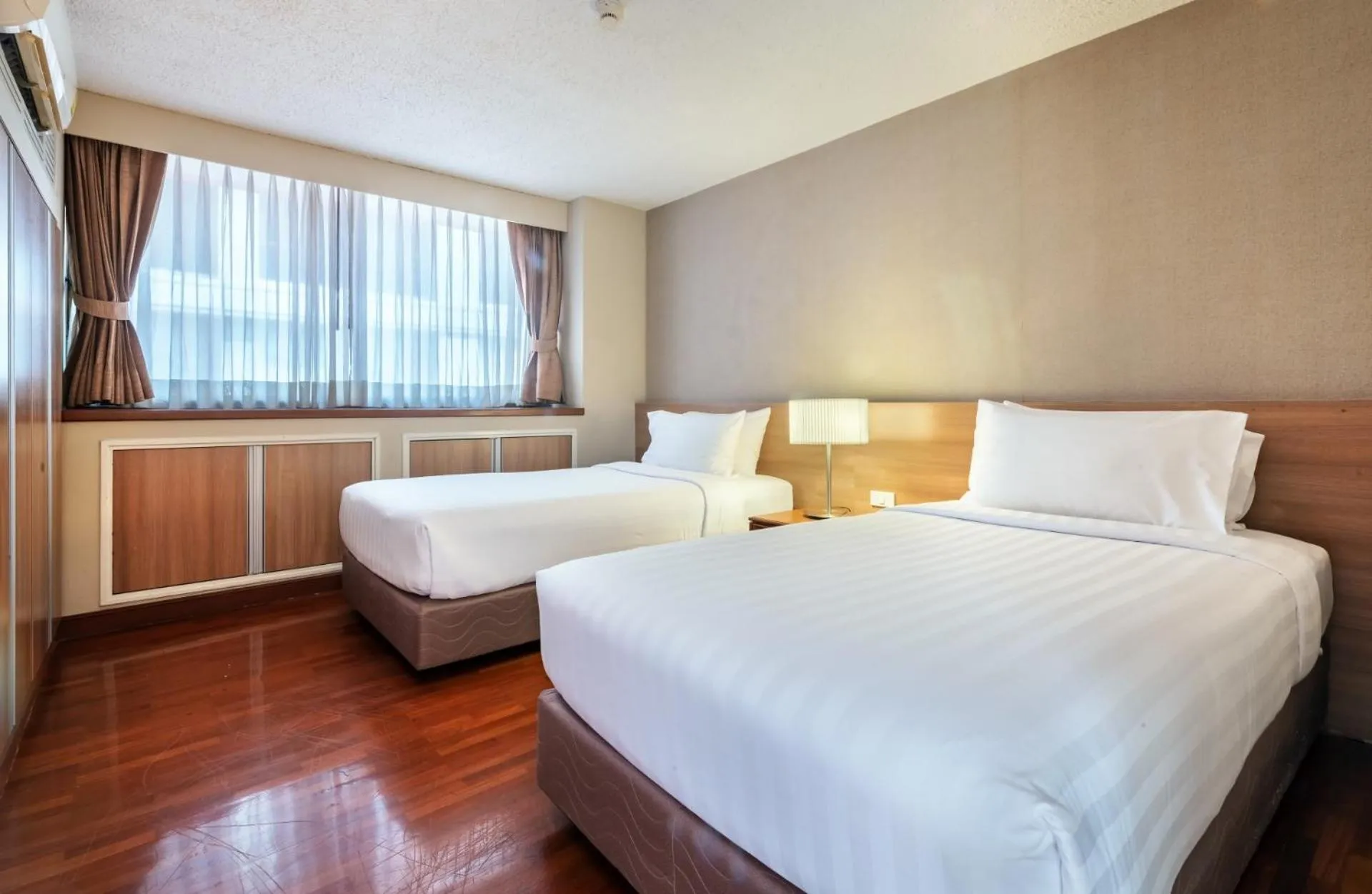 Bed in Bandara Suites Silom, Bangkok