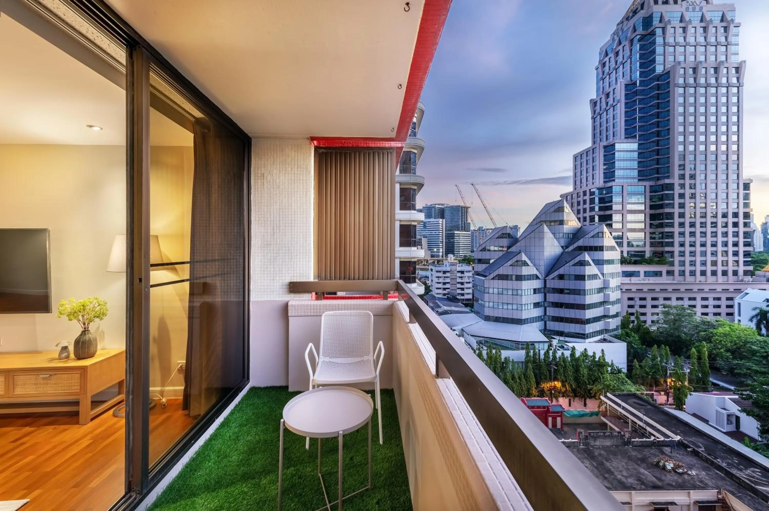 Balcony/Terrace in Bandara Suites Silom, Bangkok