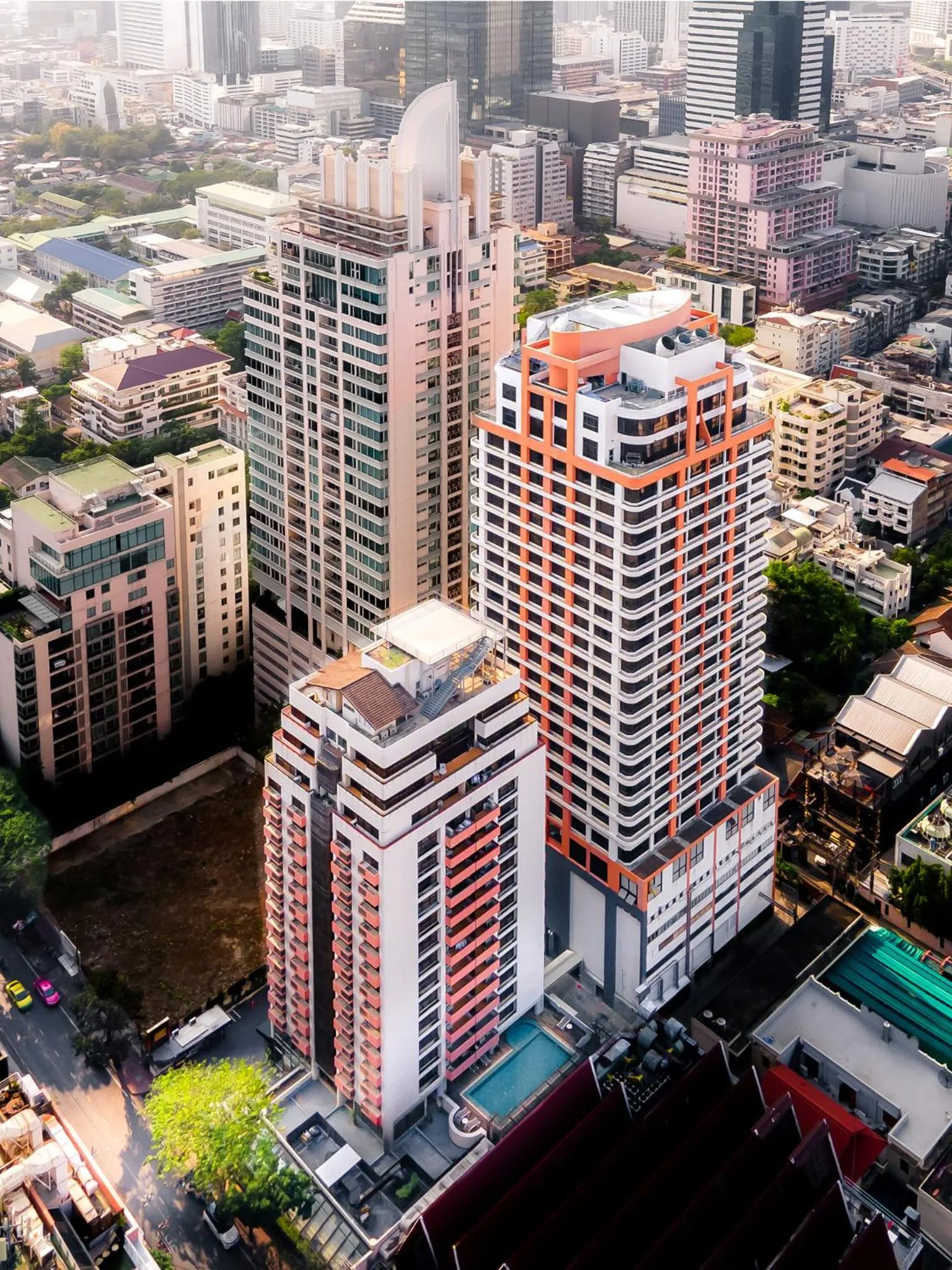 Property building in Bandara Suites Silom, Bangkok
