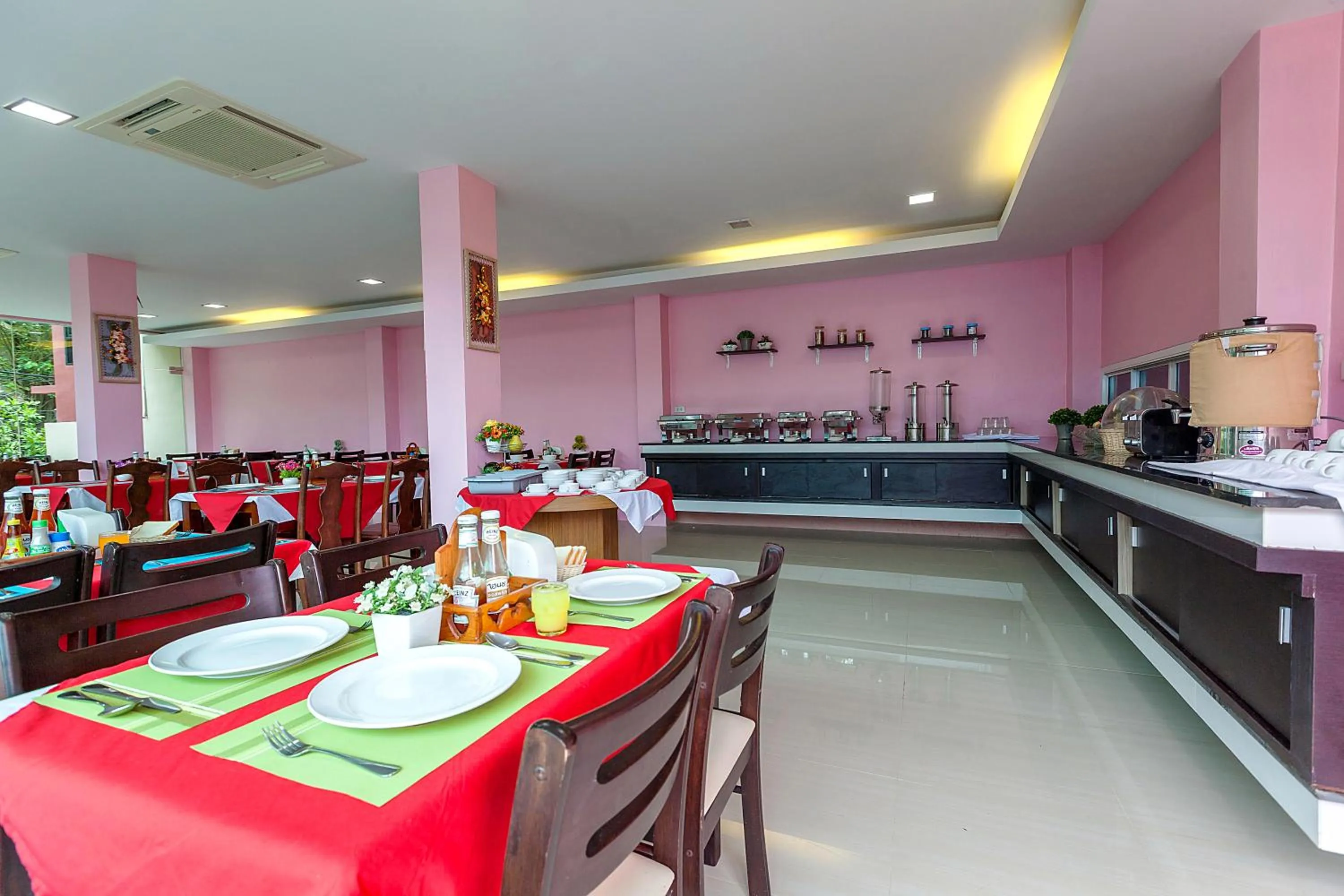 Restaurant/places to eat in Phi Phi Top View Resort