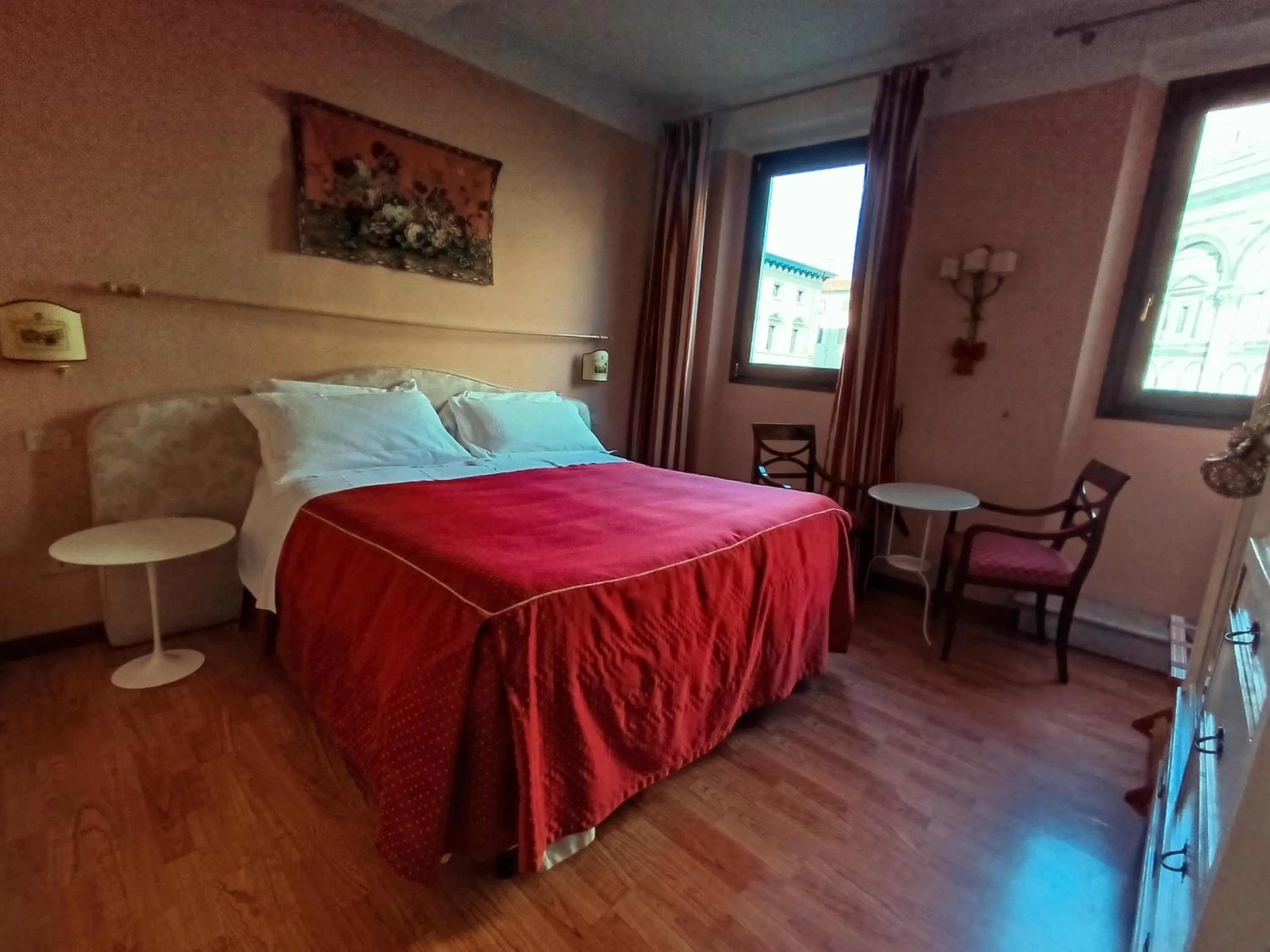 Photo of the whole room, Bed in B&B A Florence View