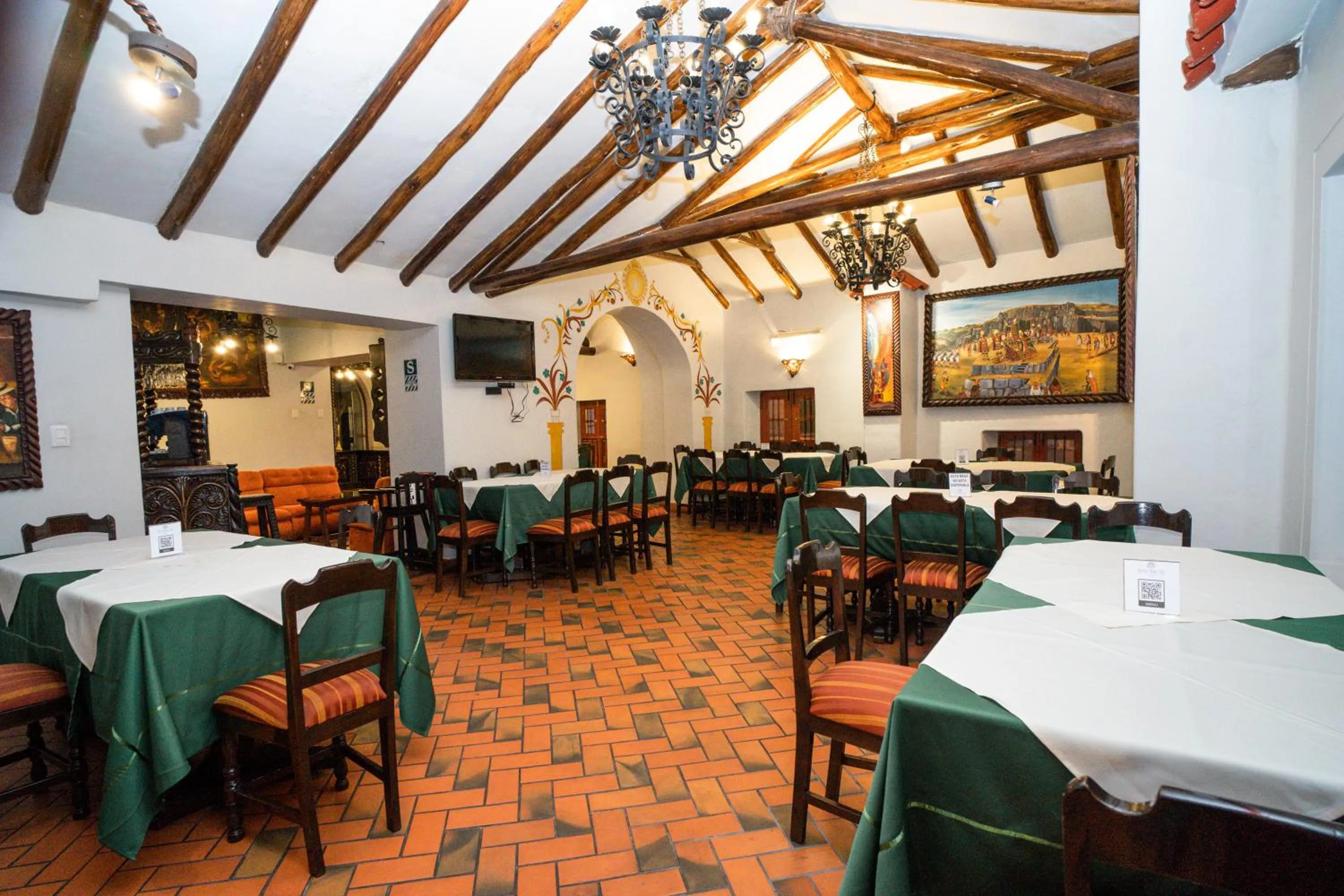 Restaurant/places to eat in Munay Wasi Inn