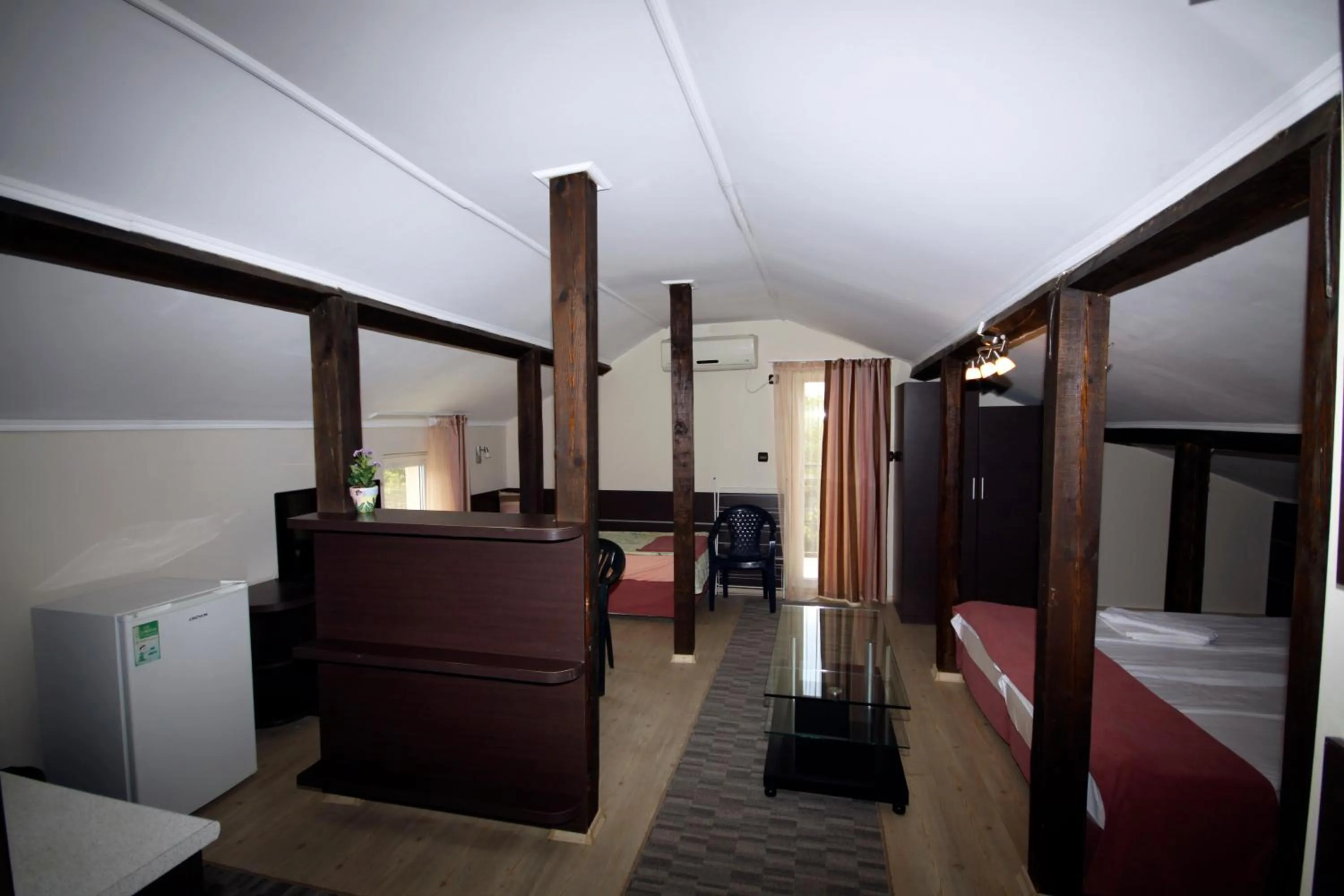 Neighbourhood, Bed in Hotel Briz