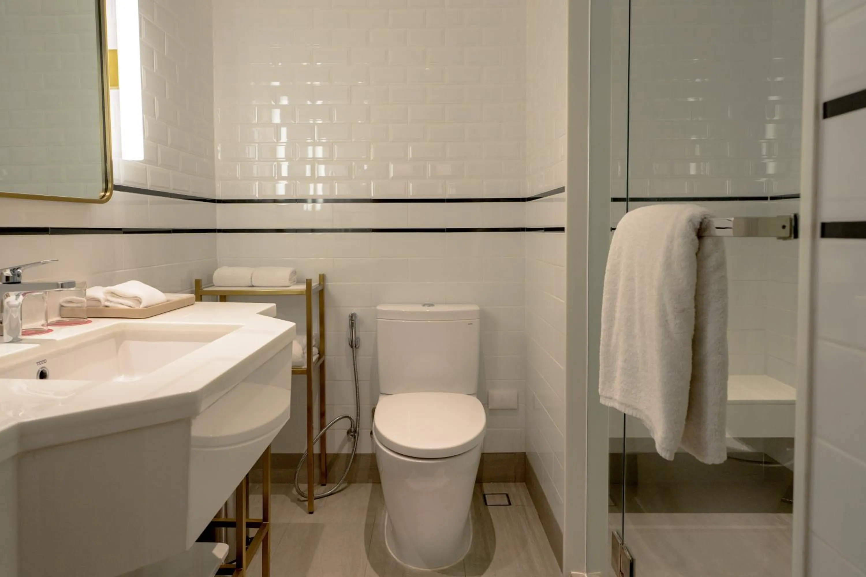 Bathroom in Montien Hotel Surawong Bangkok